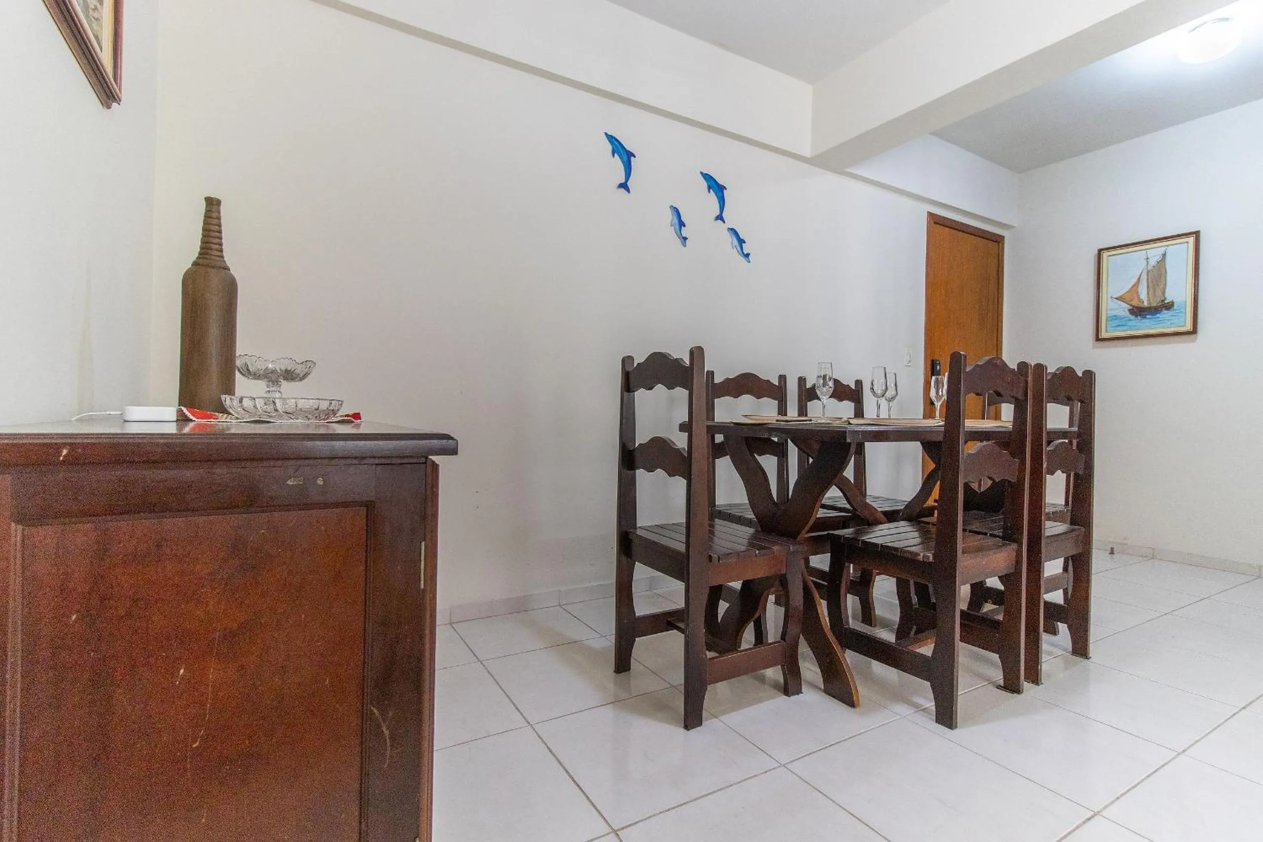 Dining area in VNZ42B - Climatizado, Quadra Mar, Garagem, Wi-Fi