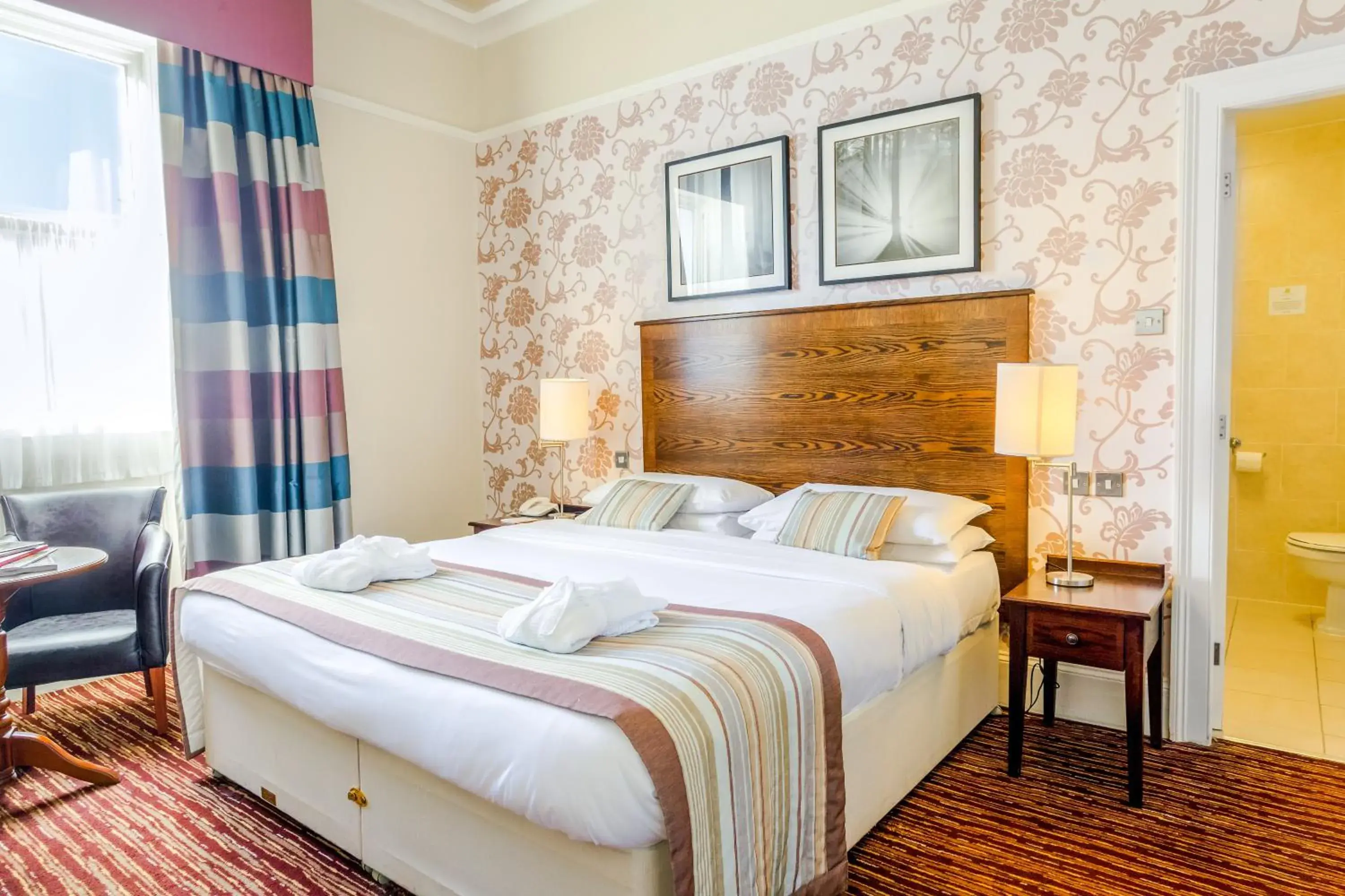 Twin Room - single occupancy in White Swan Hotel Twin Room - single occupancy in White Swan Hotel
