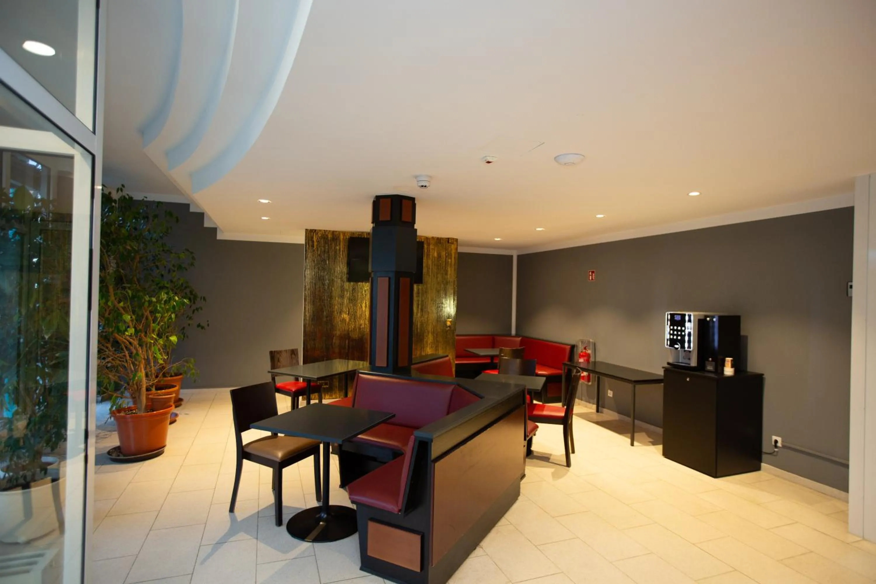 Communal lounge/ TV room in MAGNET Boardinghouse