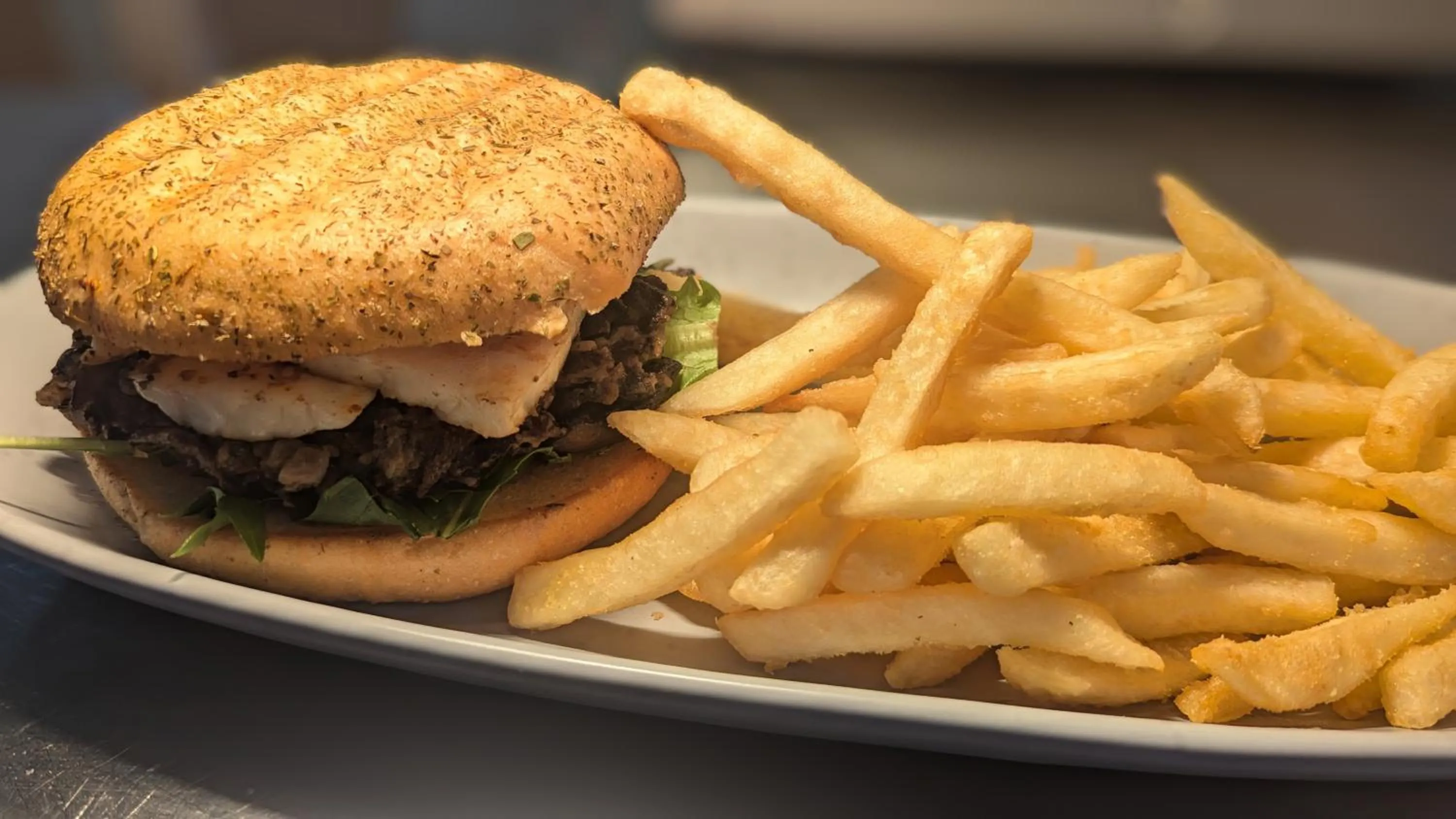 Restaurant/places to eat in GRAND CENTRAL HOTEL PROSERPINE