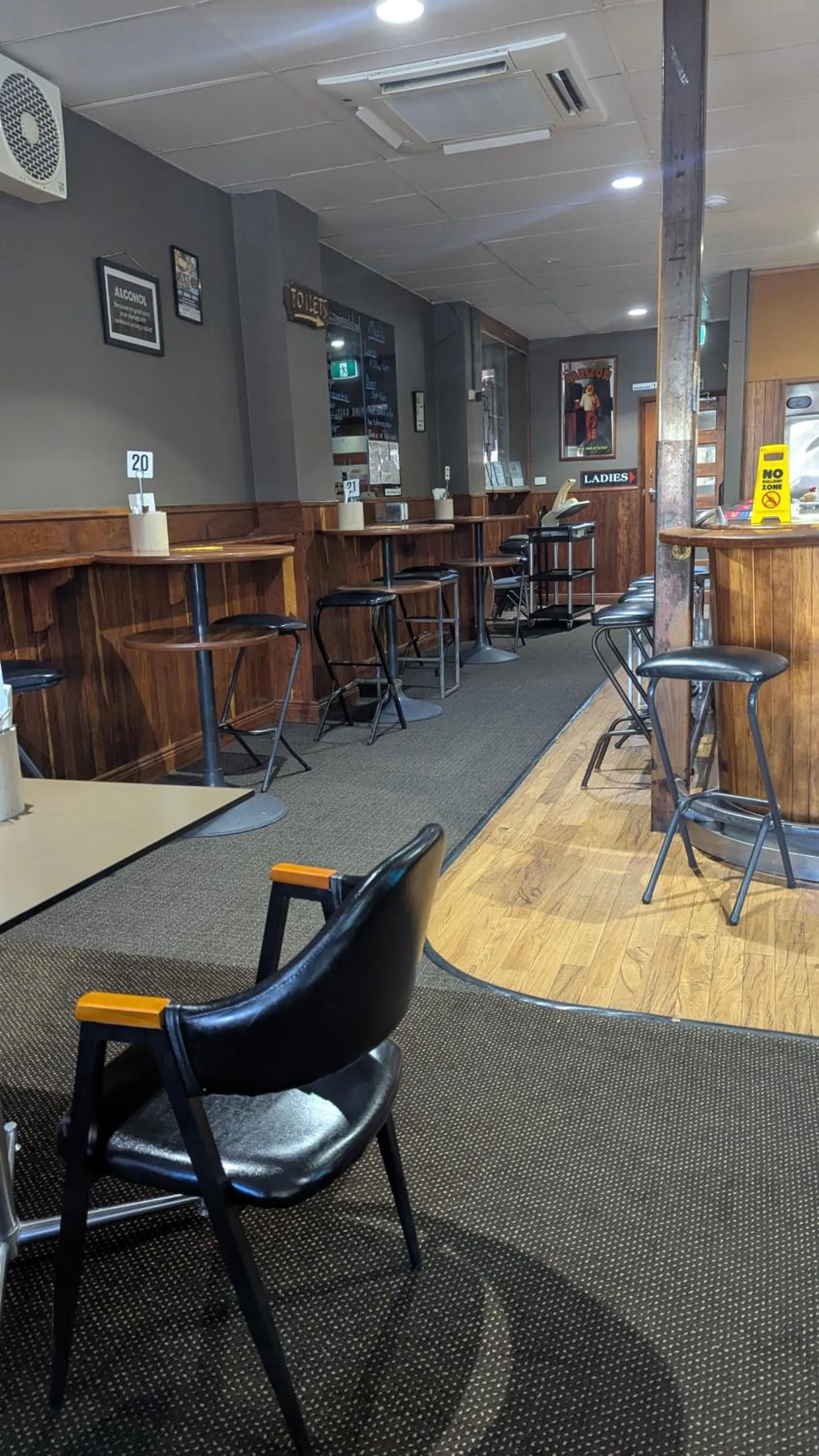 Restaurant/places to eat in GRAND CENTRAL HOTEL PROSERPINE