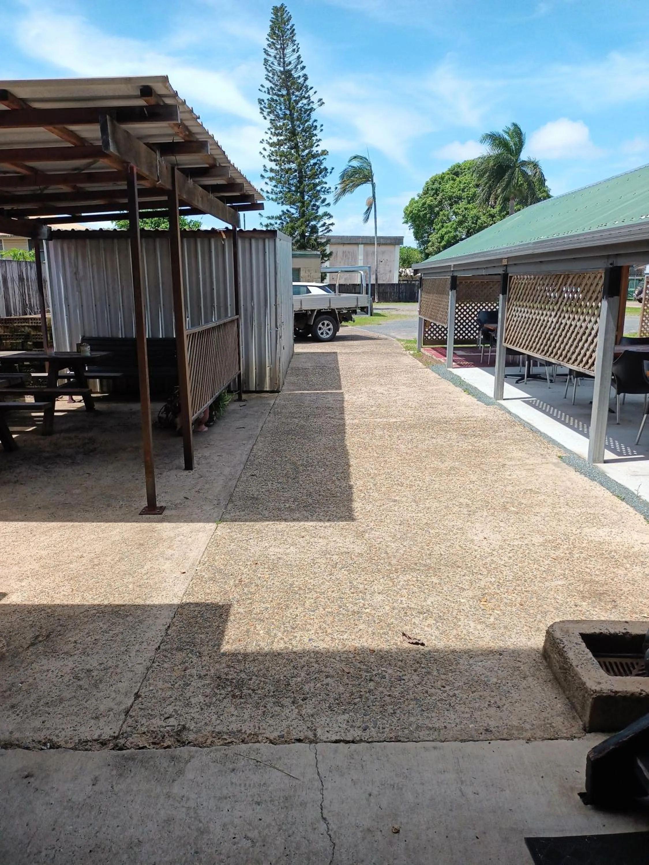 Property building in GRAND CENTRAL HOTEL PROSERPINE