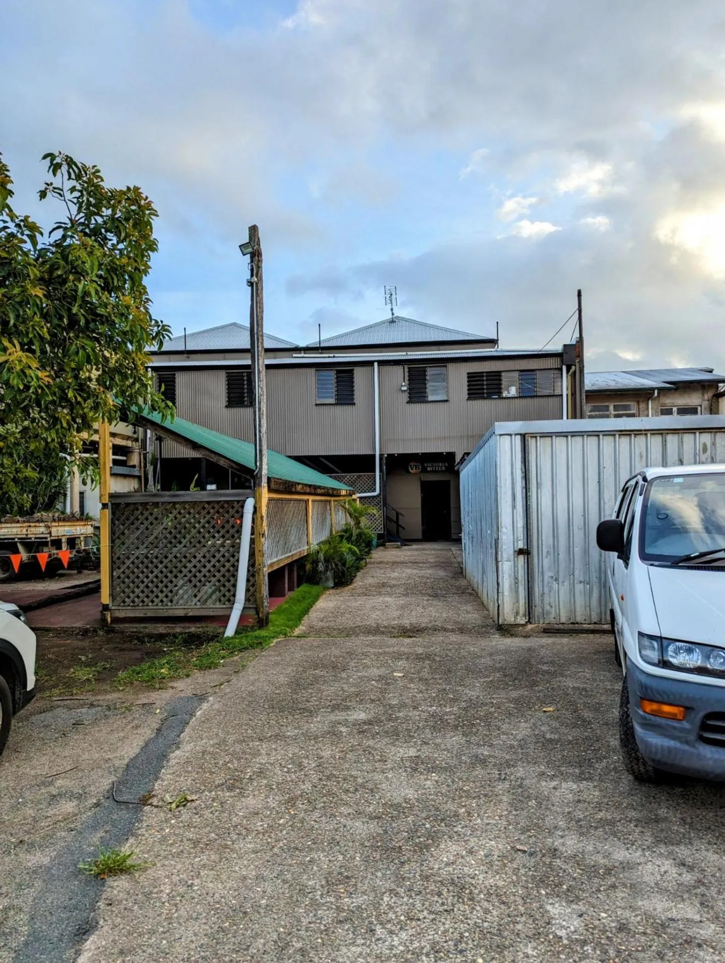 Property building in GRAND CENTRAL HOTEL PROSERPINE