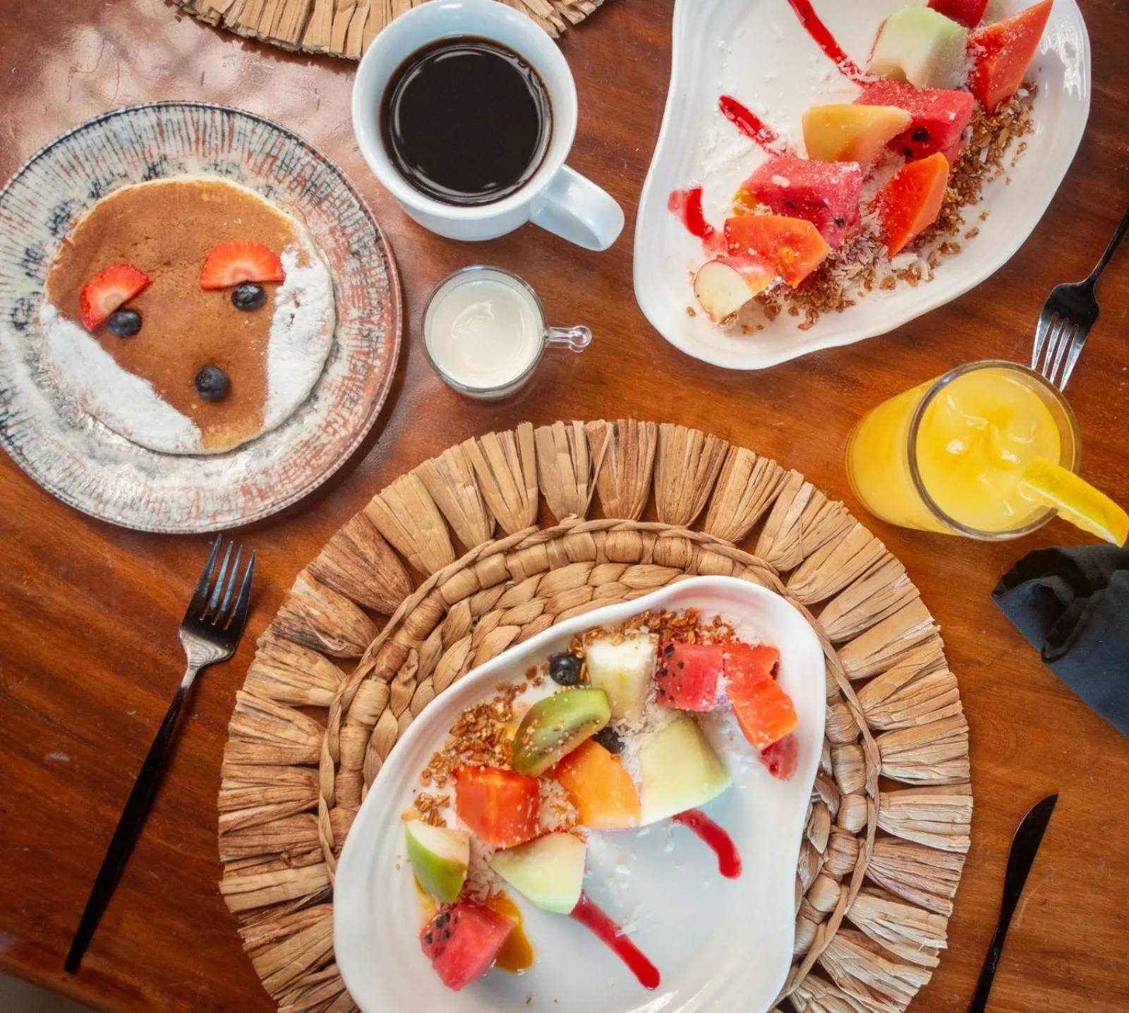 Continental breakfast in Akuazul Resorts Adults Only