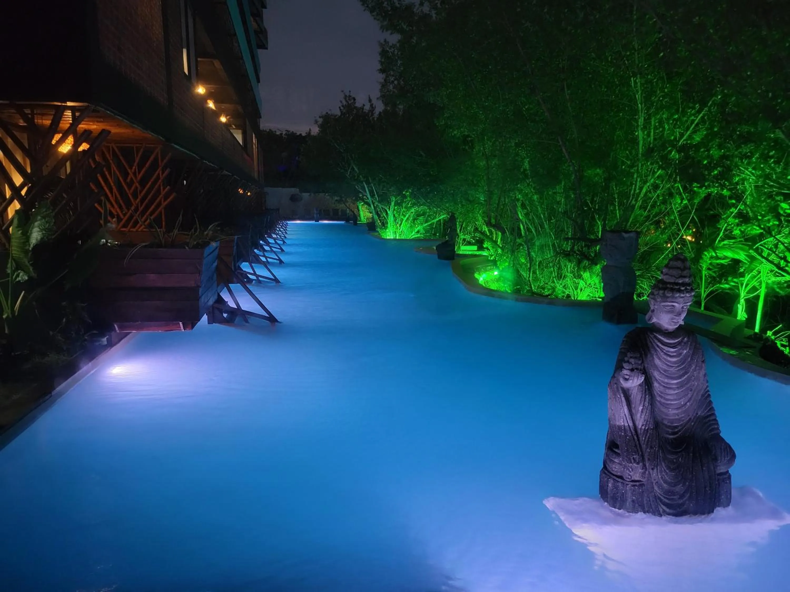 Swimming pool in Akuazul Resorts Adults Only