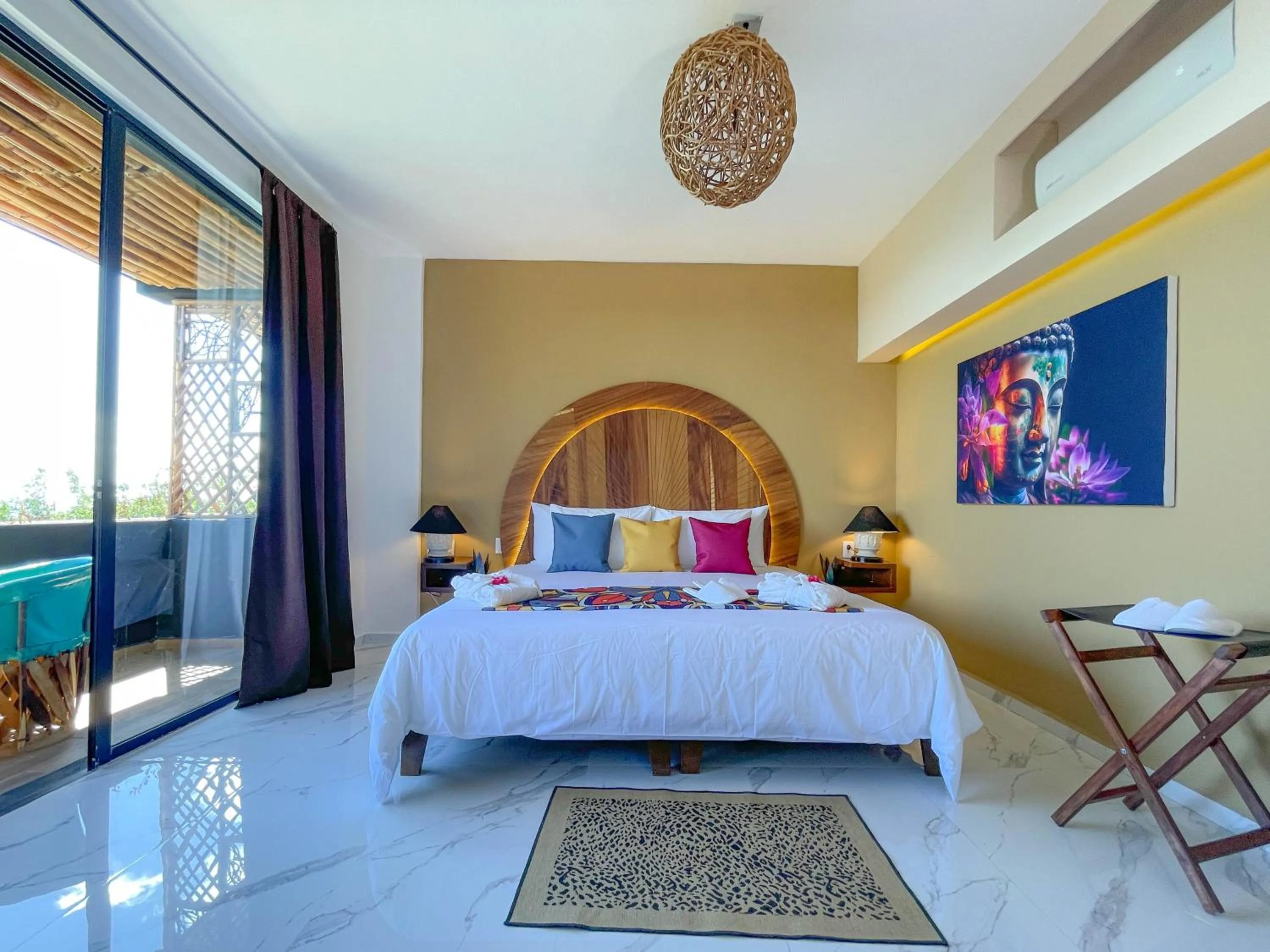Bed in Akuazul Resorts Adults Only