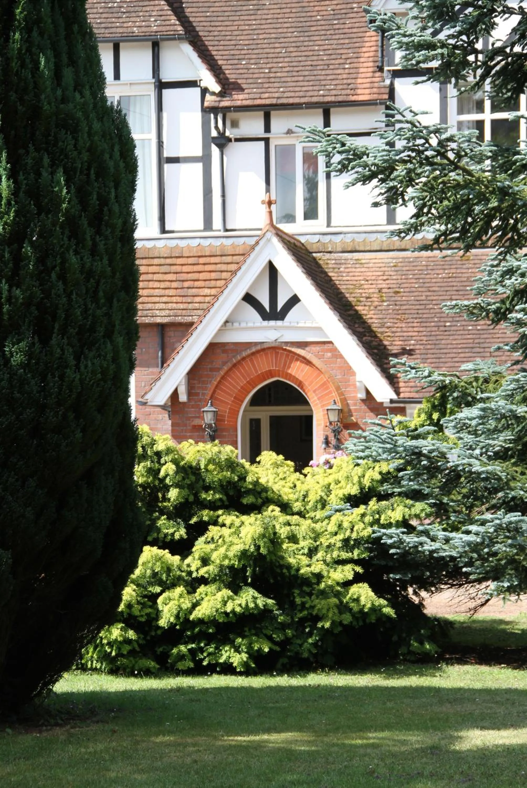 Facade/entrance in The Grange Court Hotel