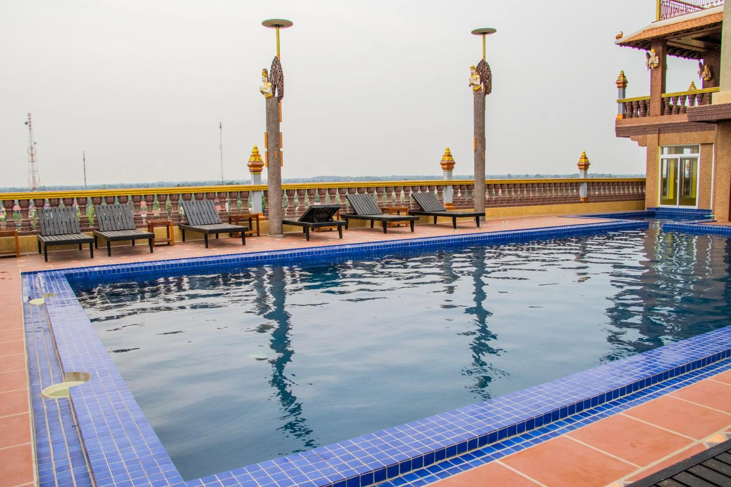 Pool view in Puok Hotel