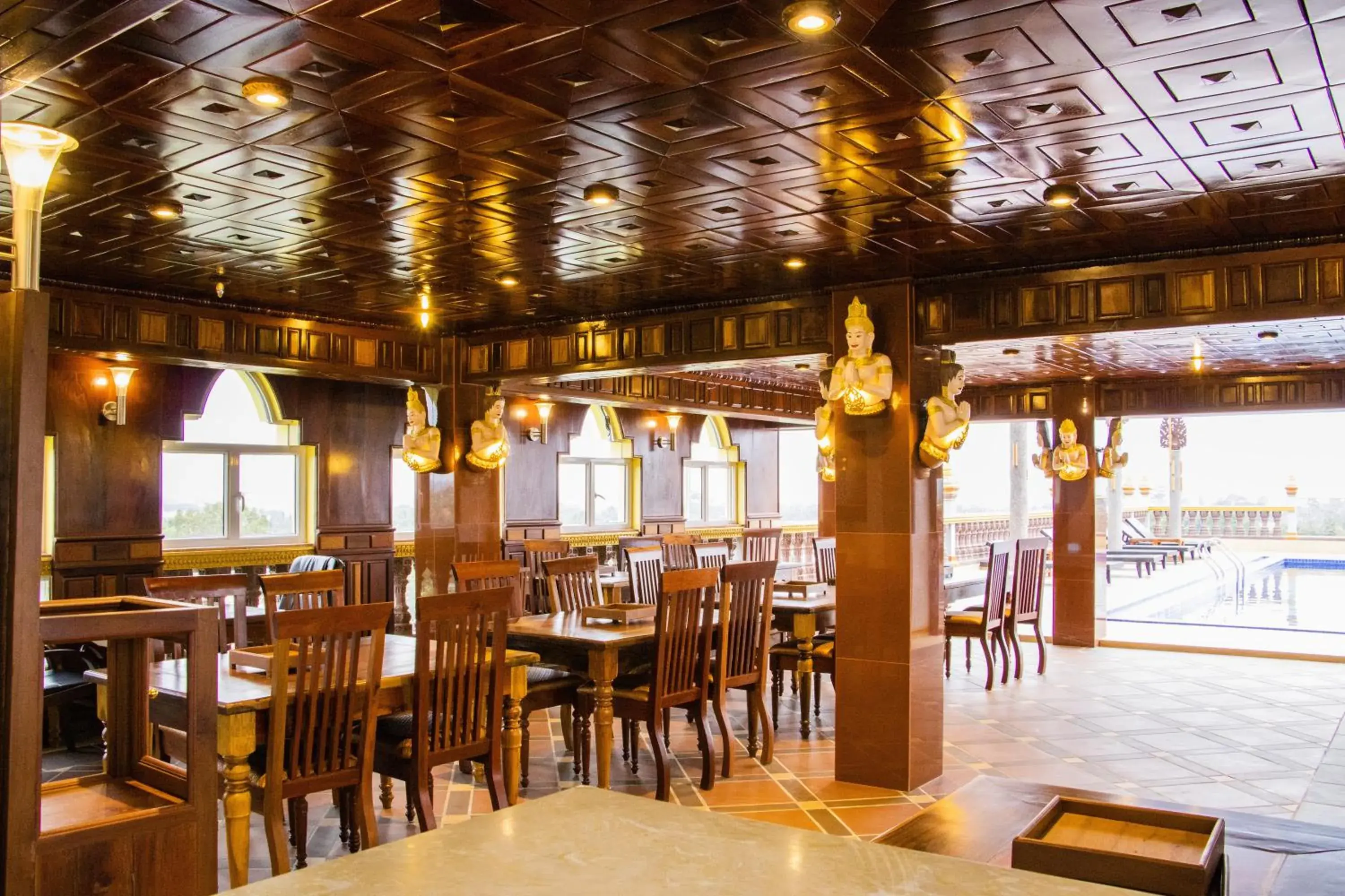 Restaurant/places to eat in Puok Hotel Restaurant/places to eat in Puok Hotel