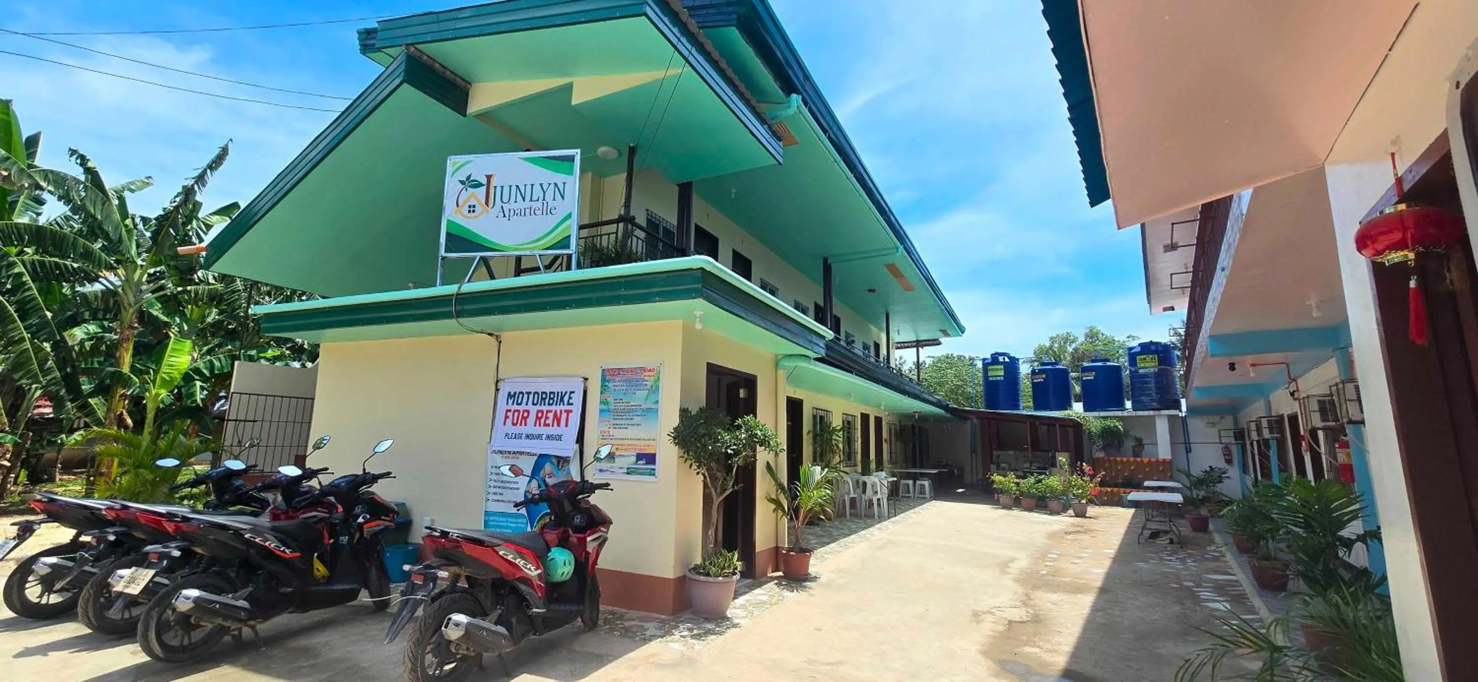 Property building in OYO 1121 JUNLYN APARTELLE