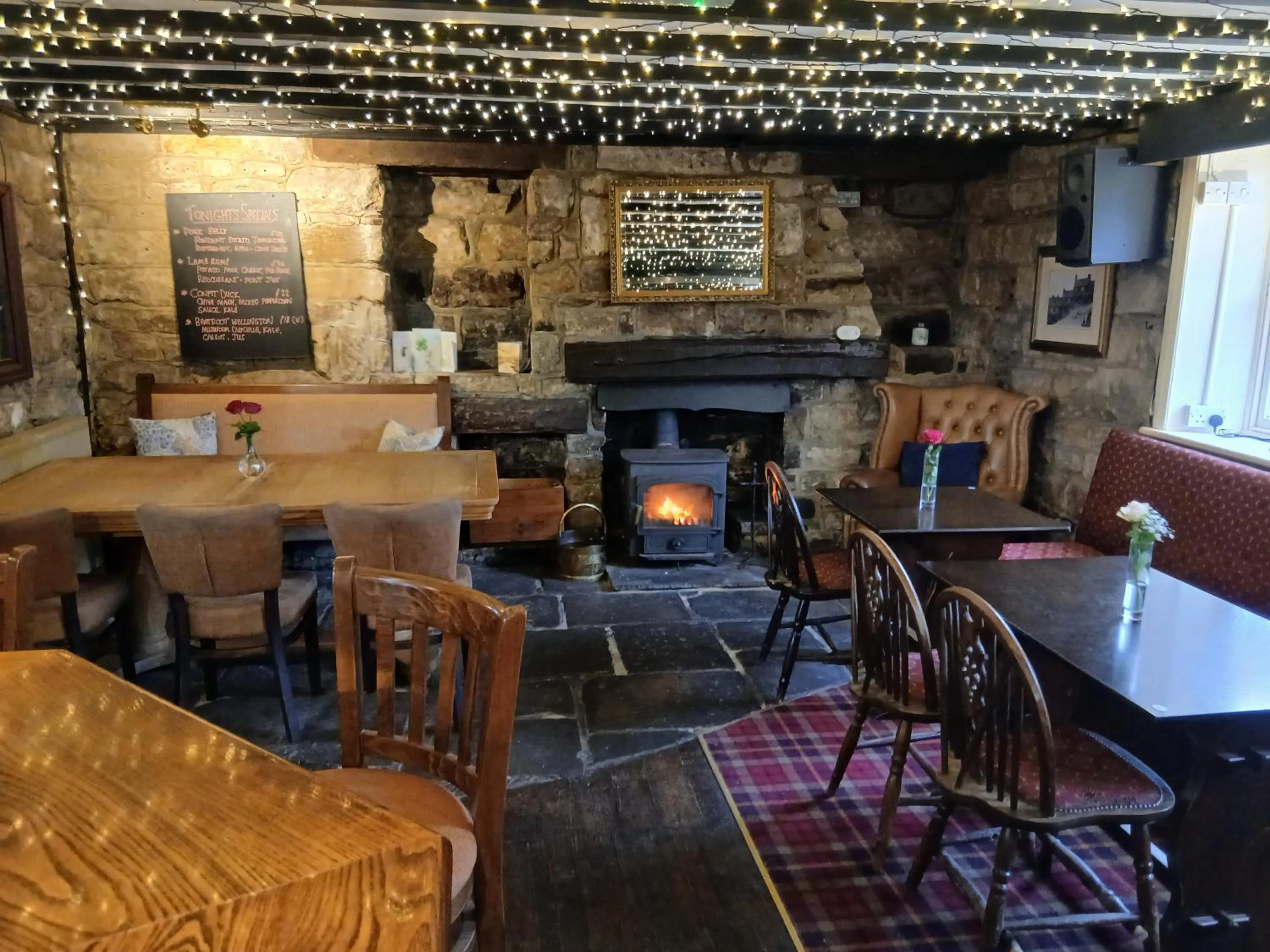 Lounge or bar in The Downe Arms Inn