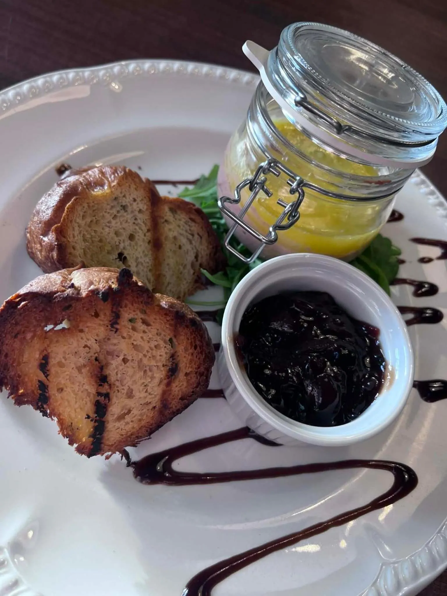 Kitchen or kitchenette in The Downe Arms Inn