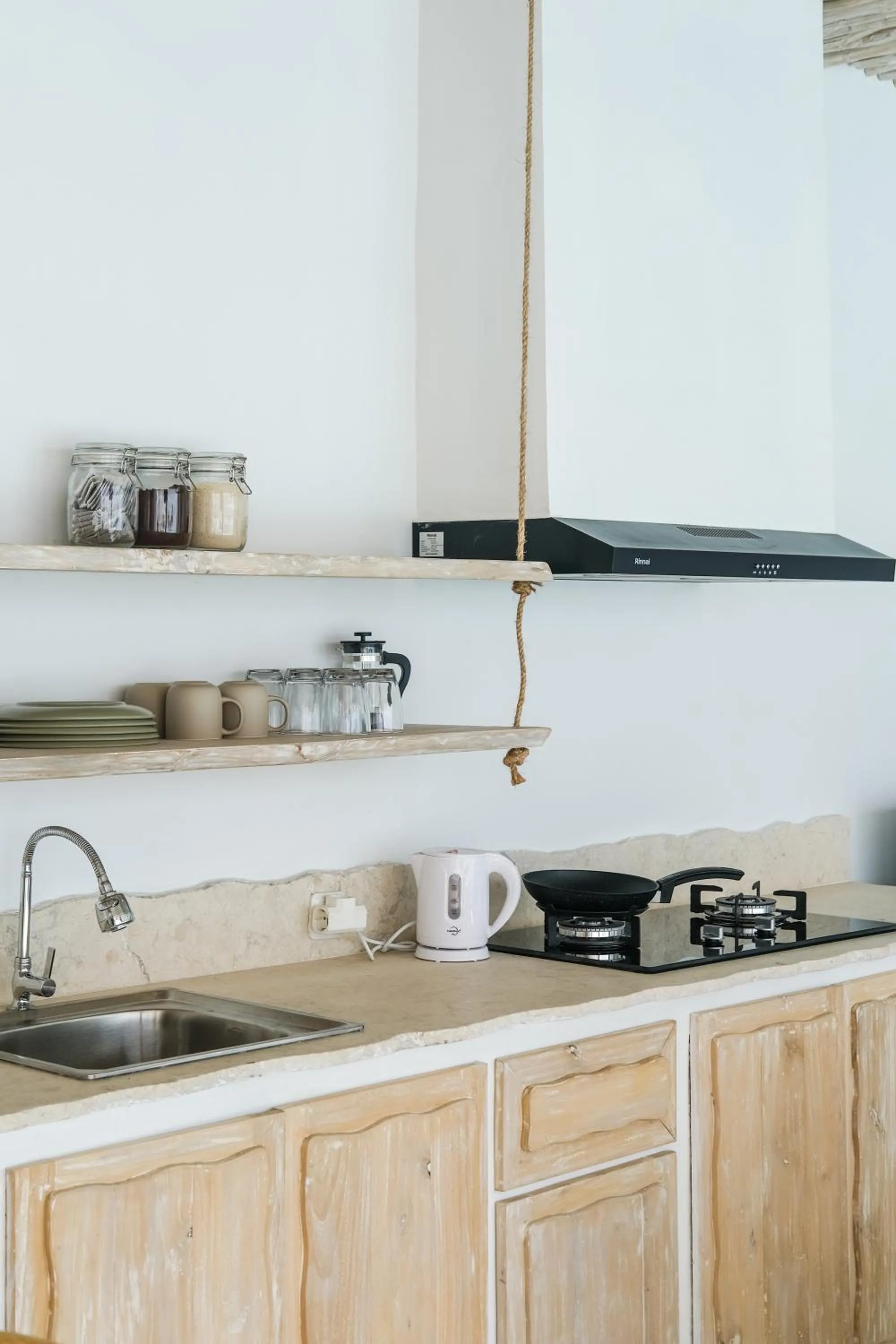 Kitchen or kitchenette in Villa SEI Uluwatu