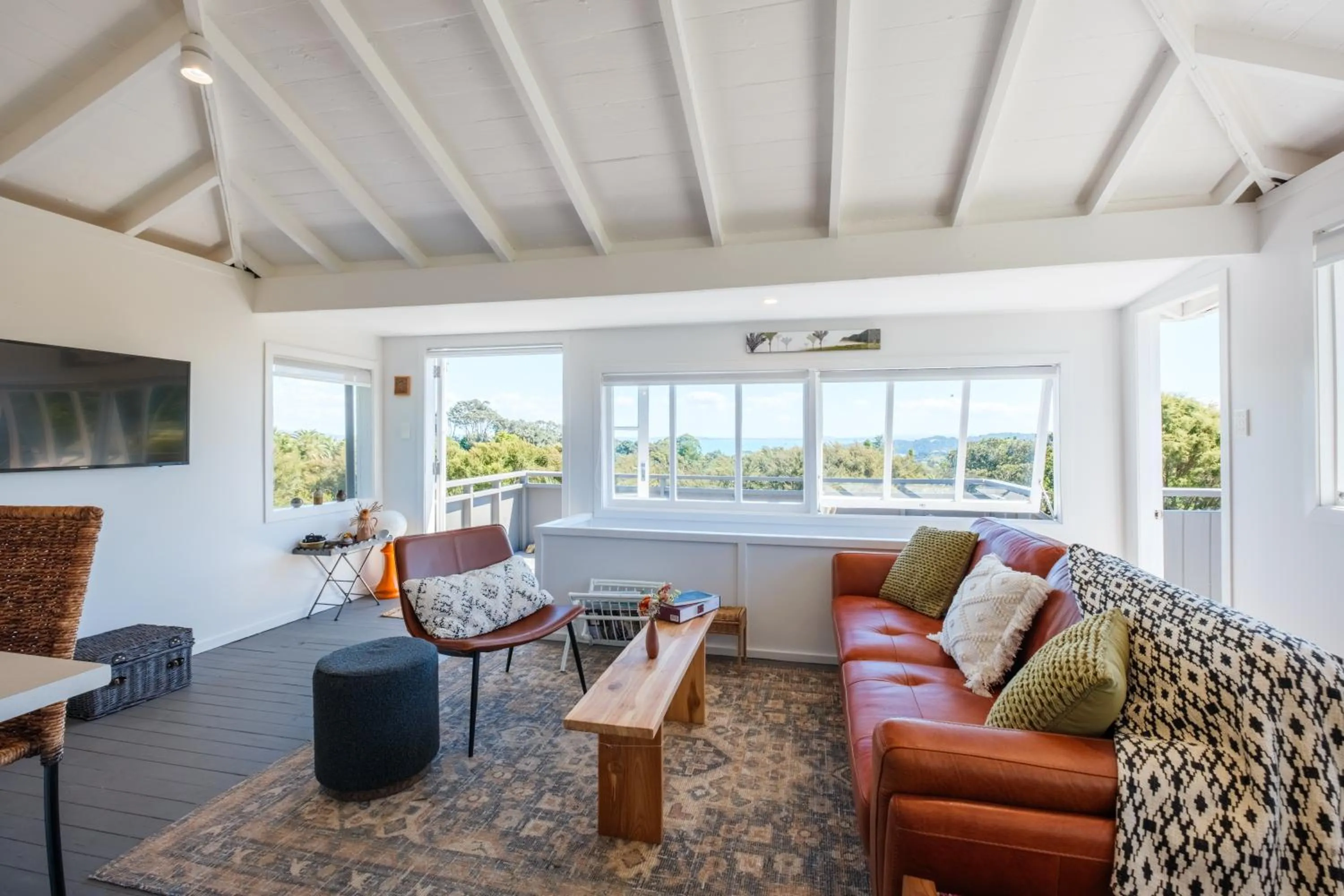 TV and multimedia in Gulf Island Views