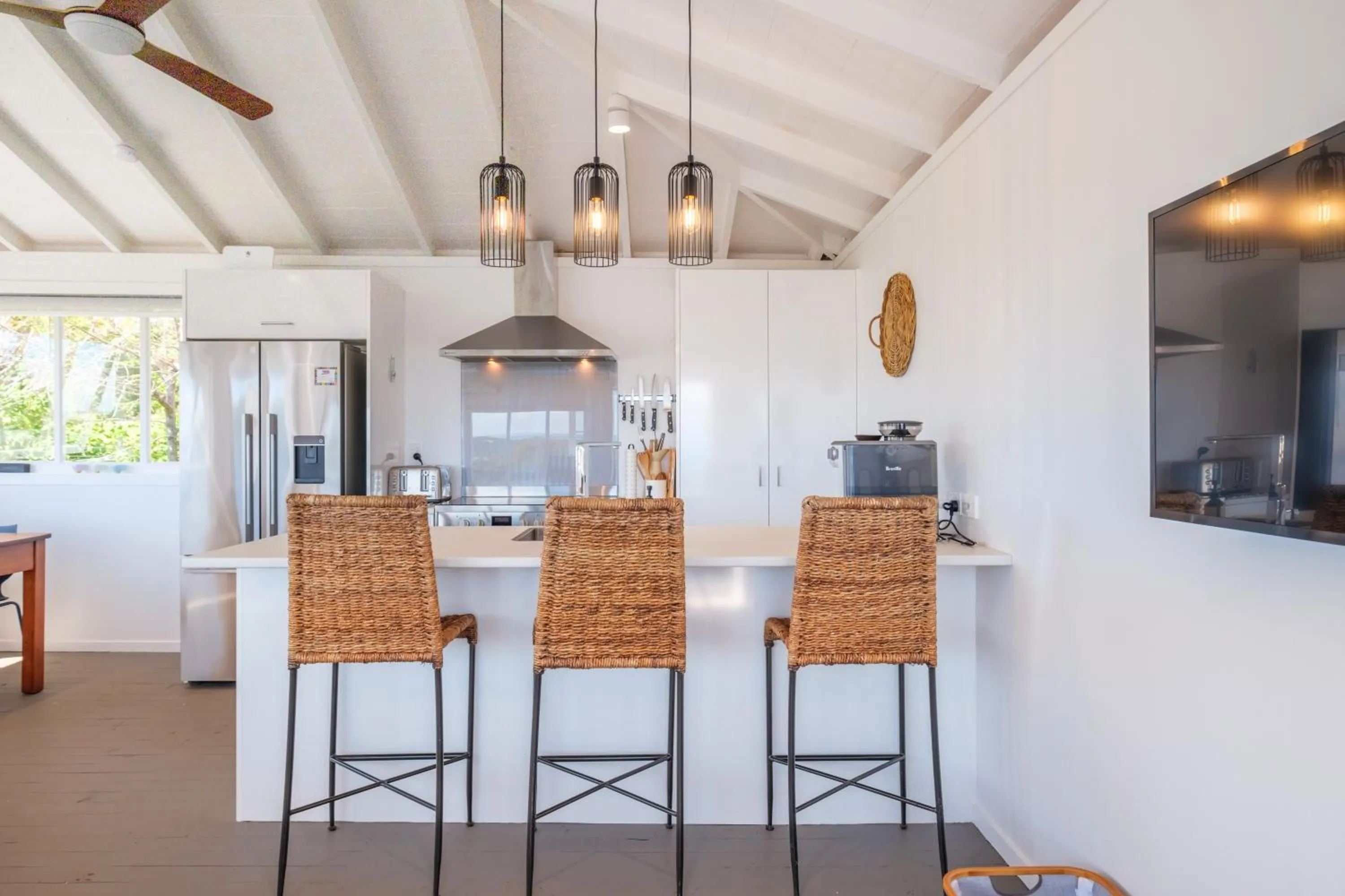 Kitchen or kitchenette in Gulf Island Views
