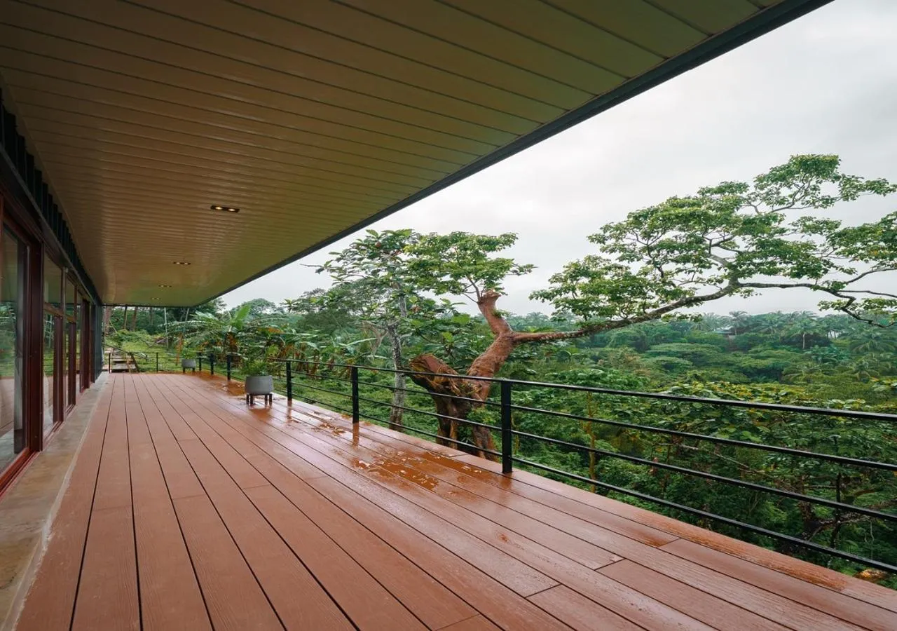group of guests in Magarra Hotel
