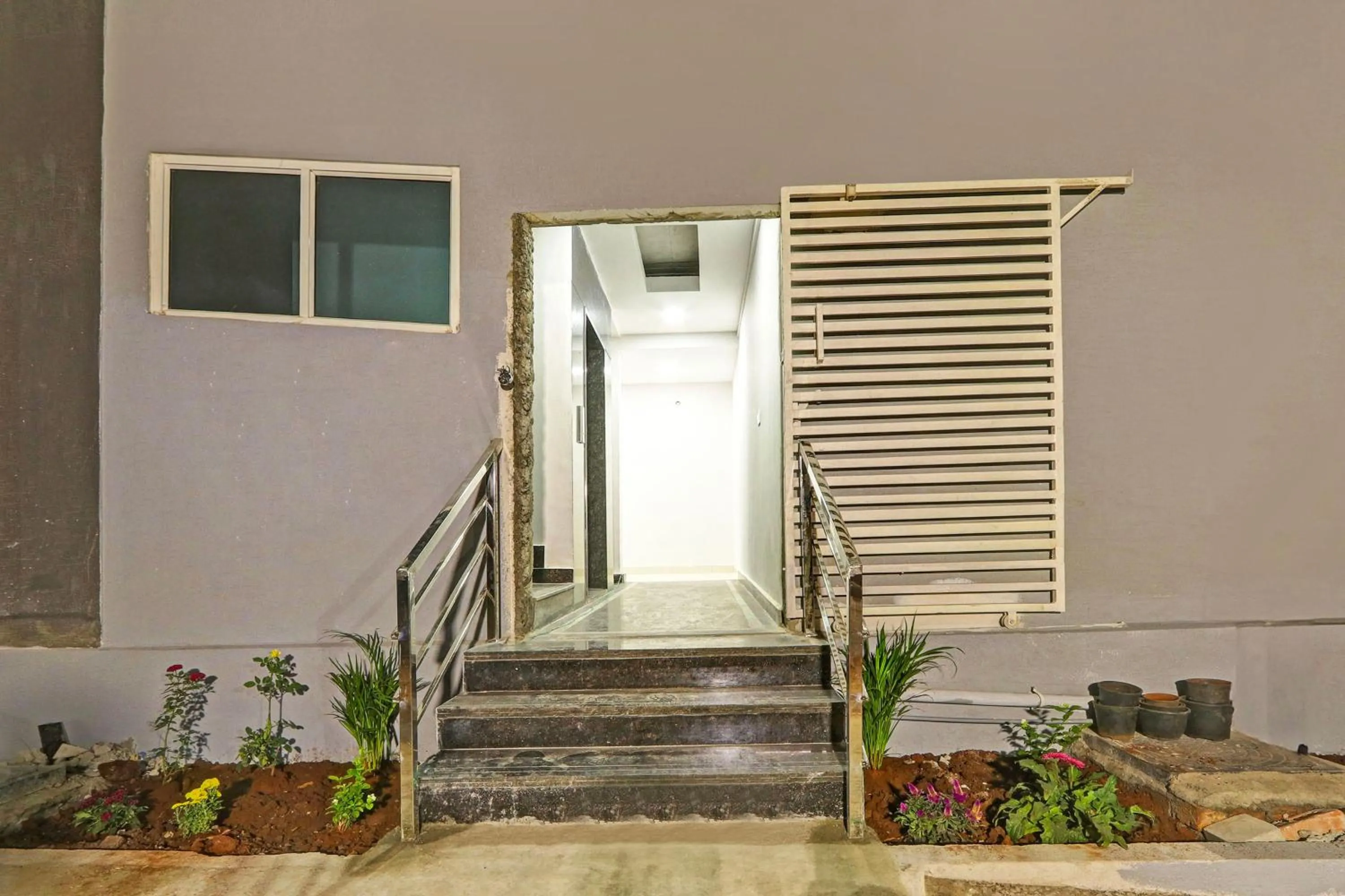 Facade/entrance in Hotel O JVP Hotels