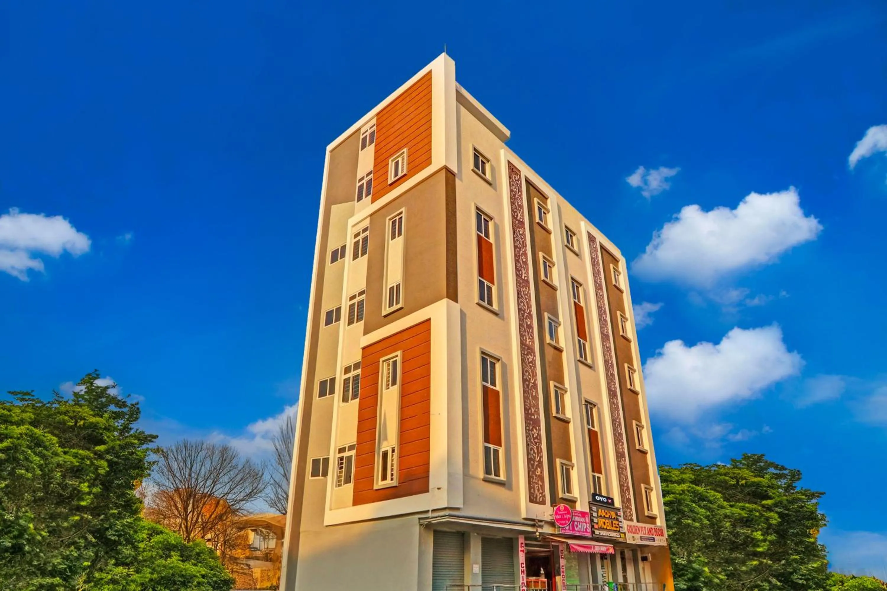 Facade/entrance in Hotel O JVP Hotels