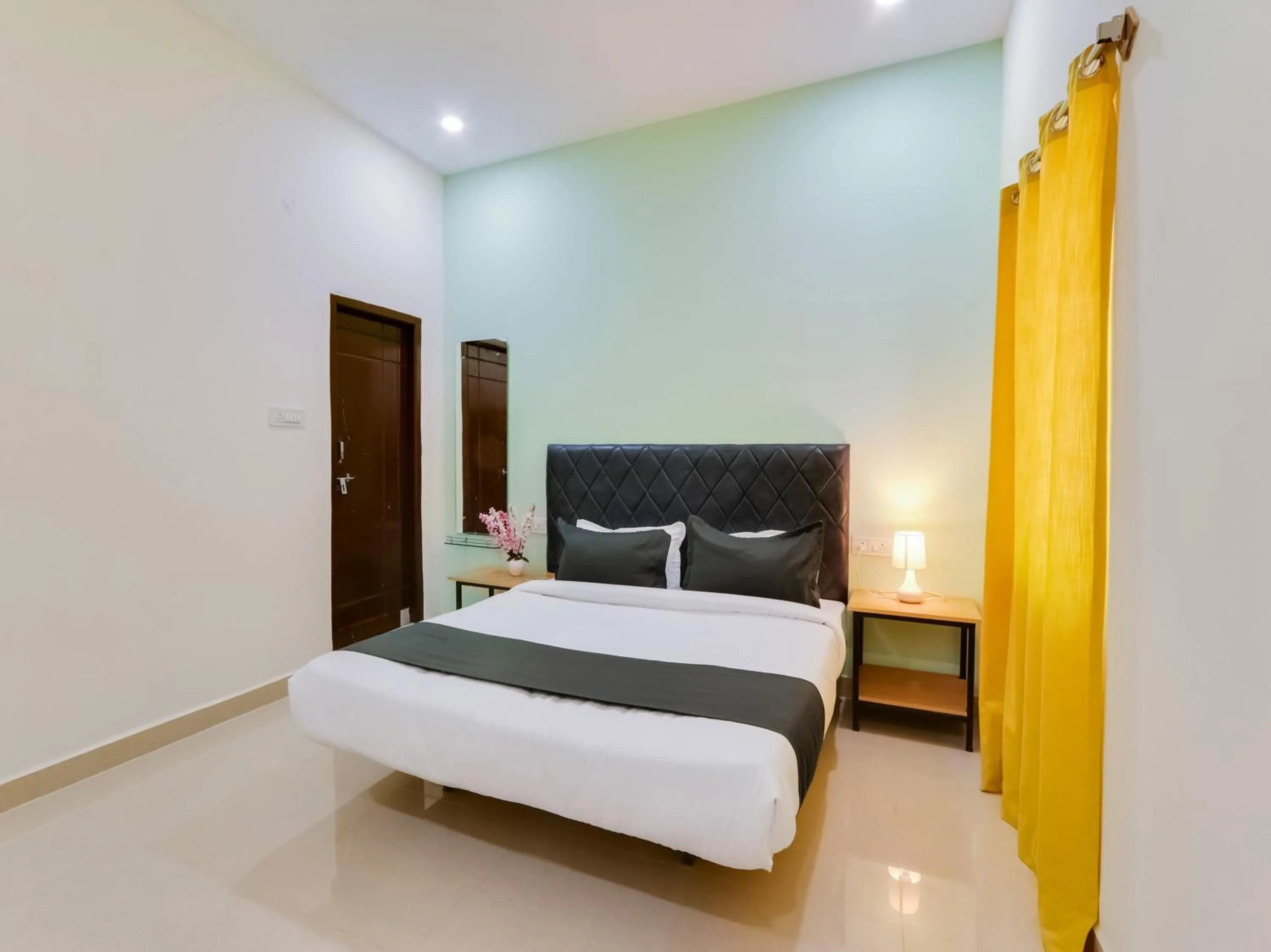 Bedroom, Bed in Super Collection O RBS Classic Stay Nacharam Mallapur Road
