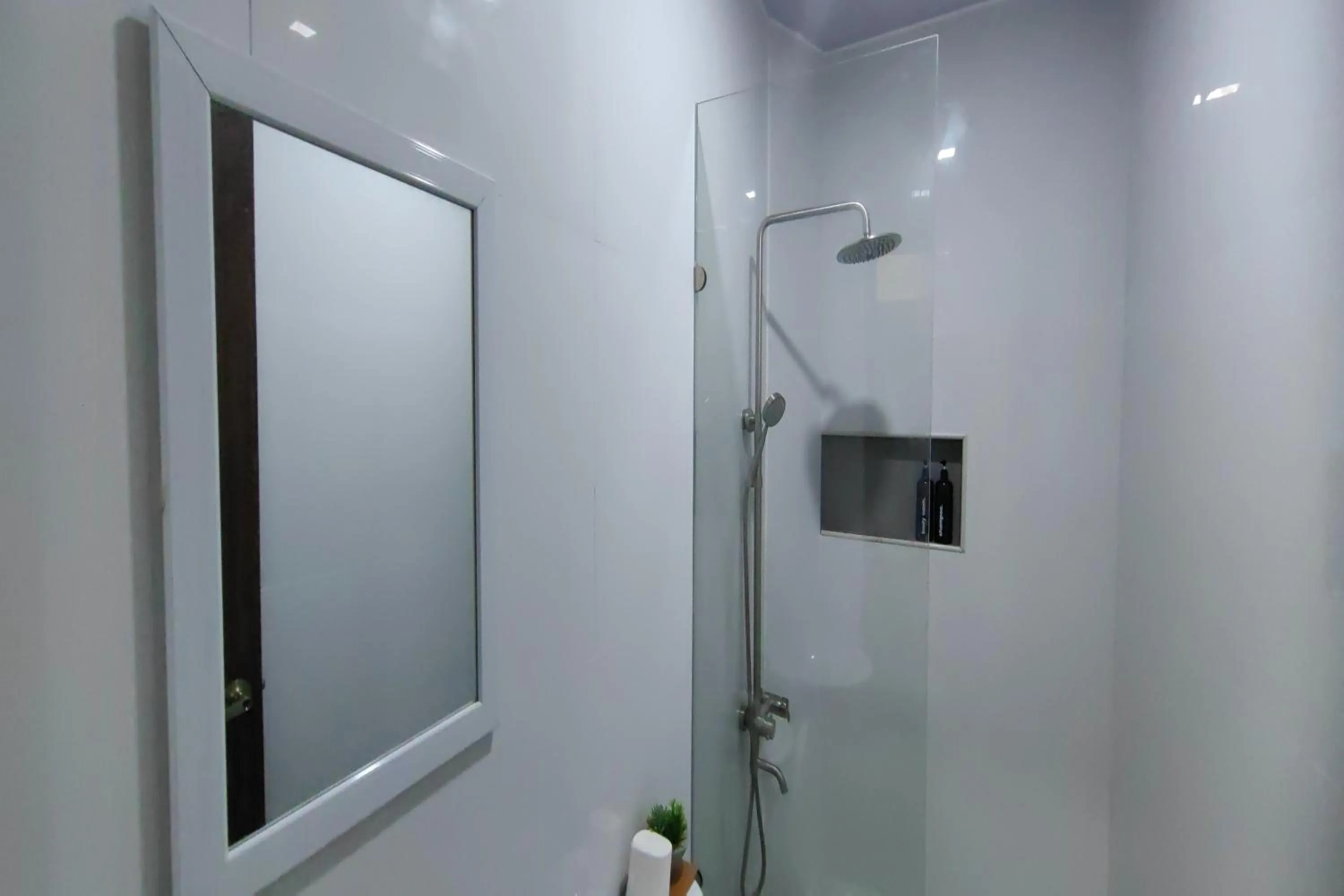 Bathroom in Manuela Suites Puerto Princesa near Airport