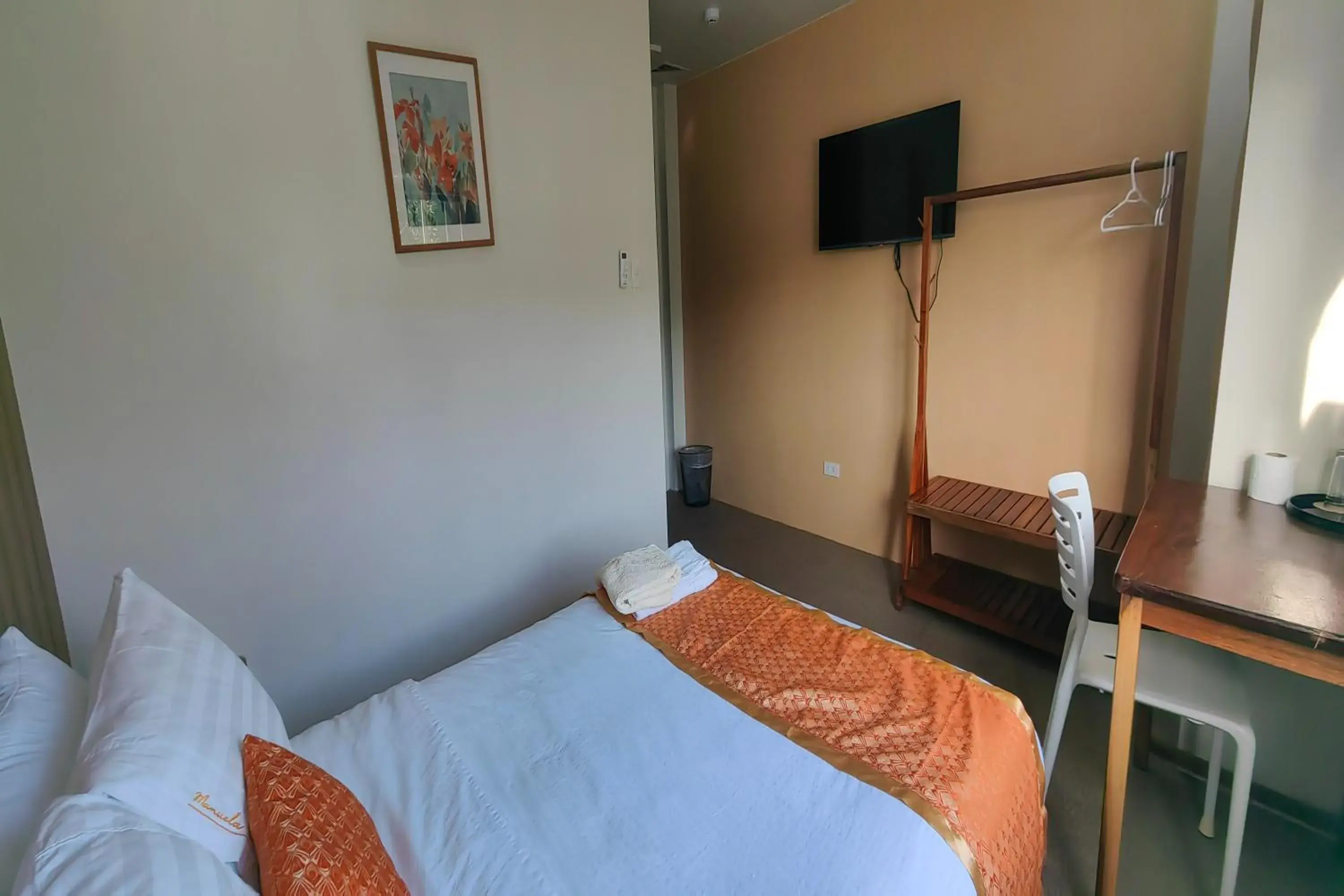 Bed in Manuela Suites Puerto Princesa near Airport Bed in Manuela Suites Puerto Princesa near Airport