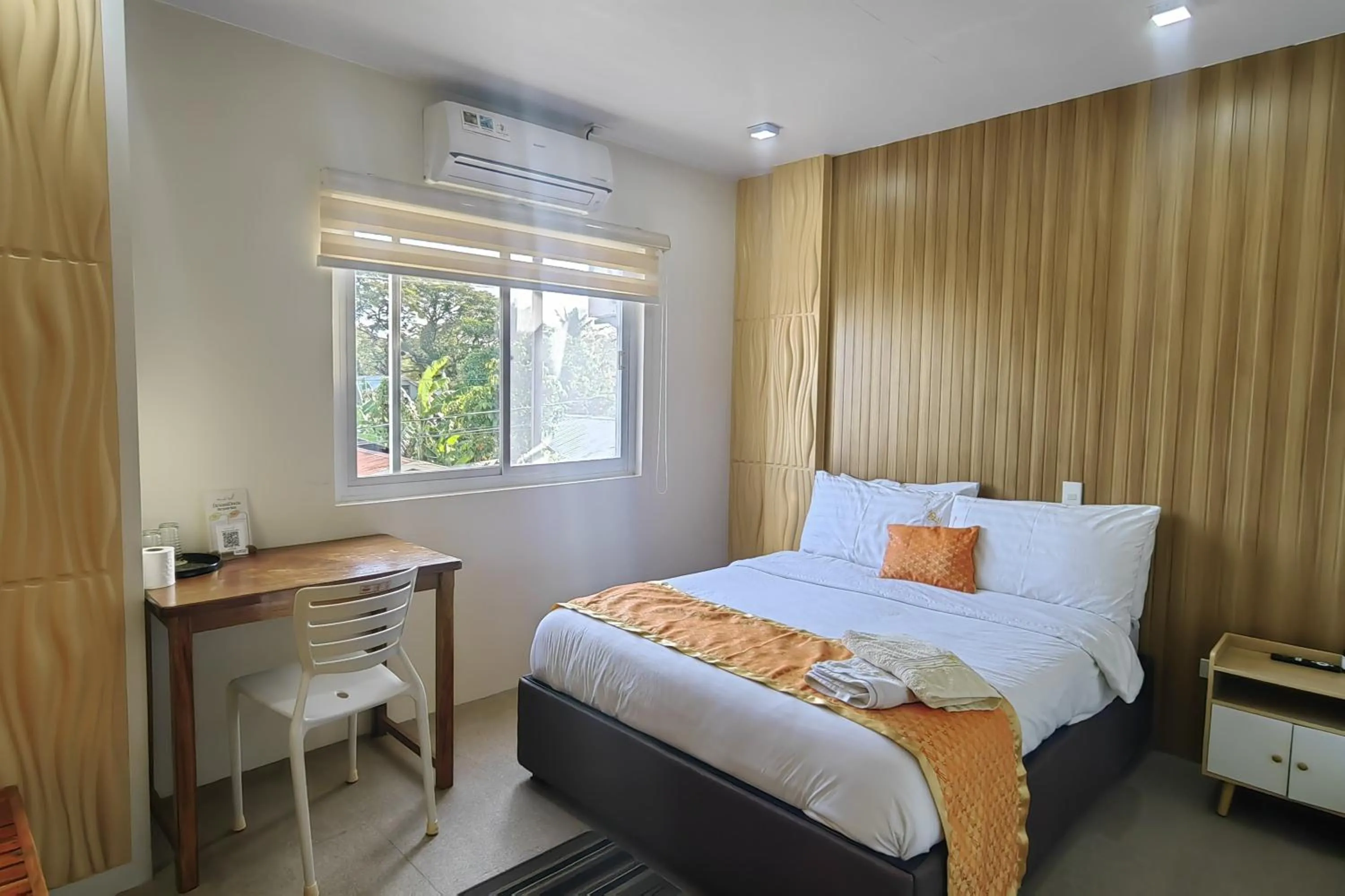 Bedroom, Bed in Manuela Suites Puerto Princesa near Airport