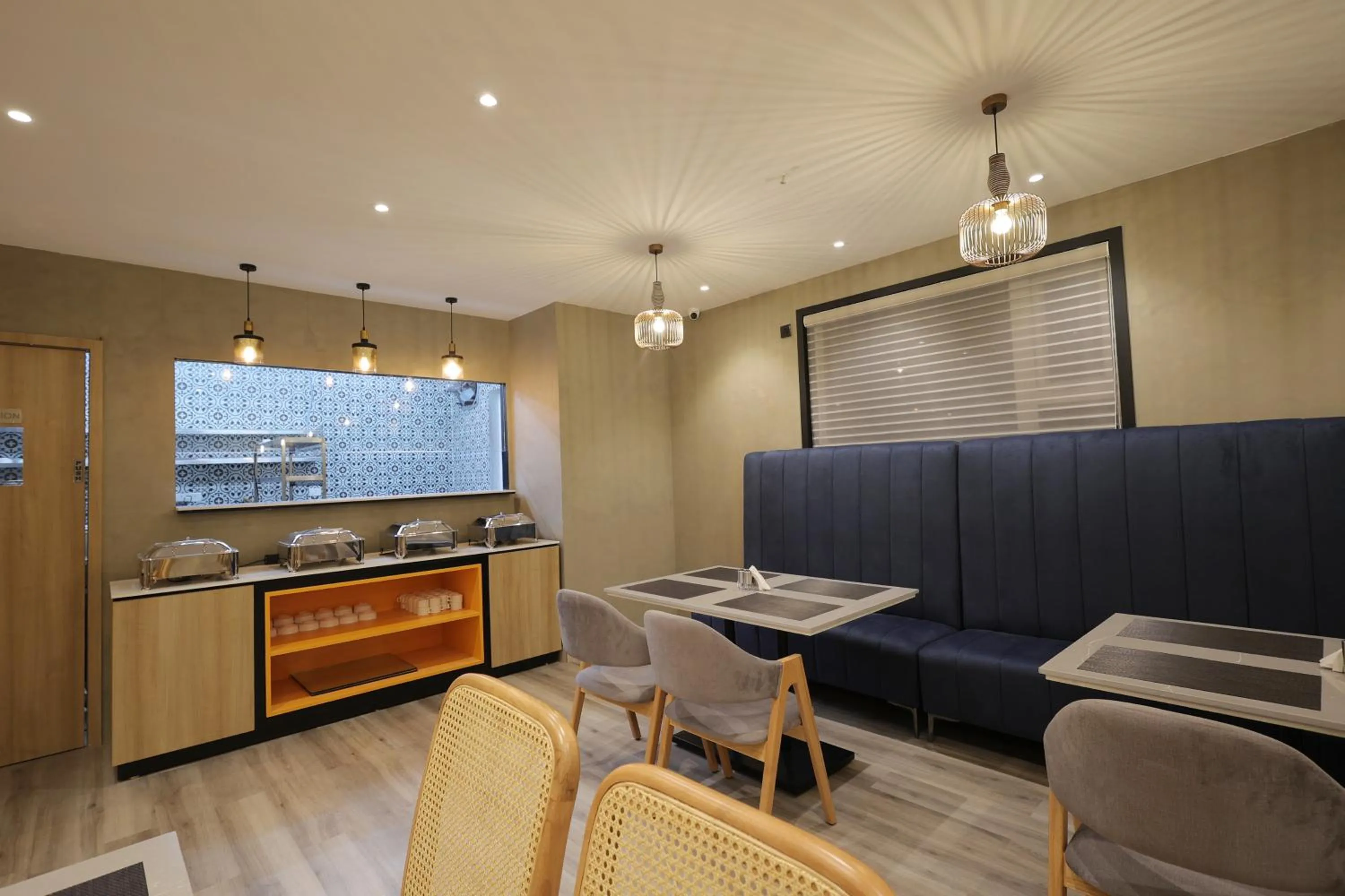 Buffet breakfast in Aurum Keys By VYDA