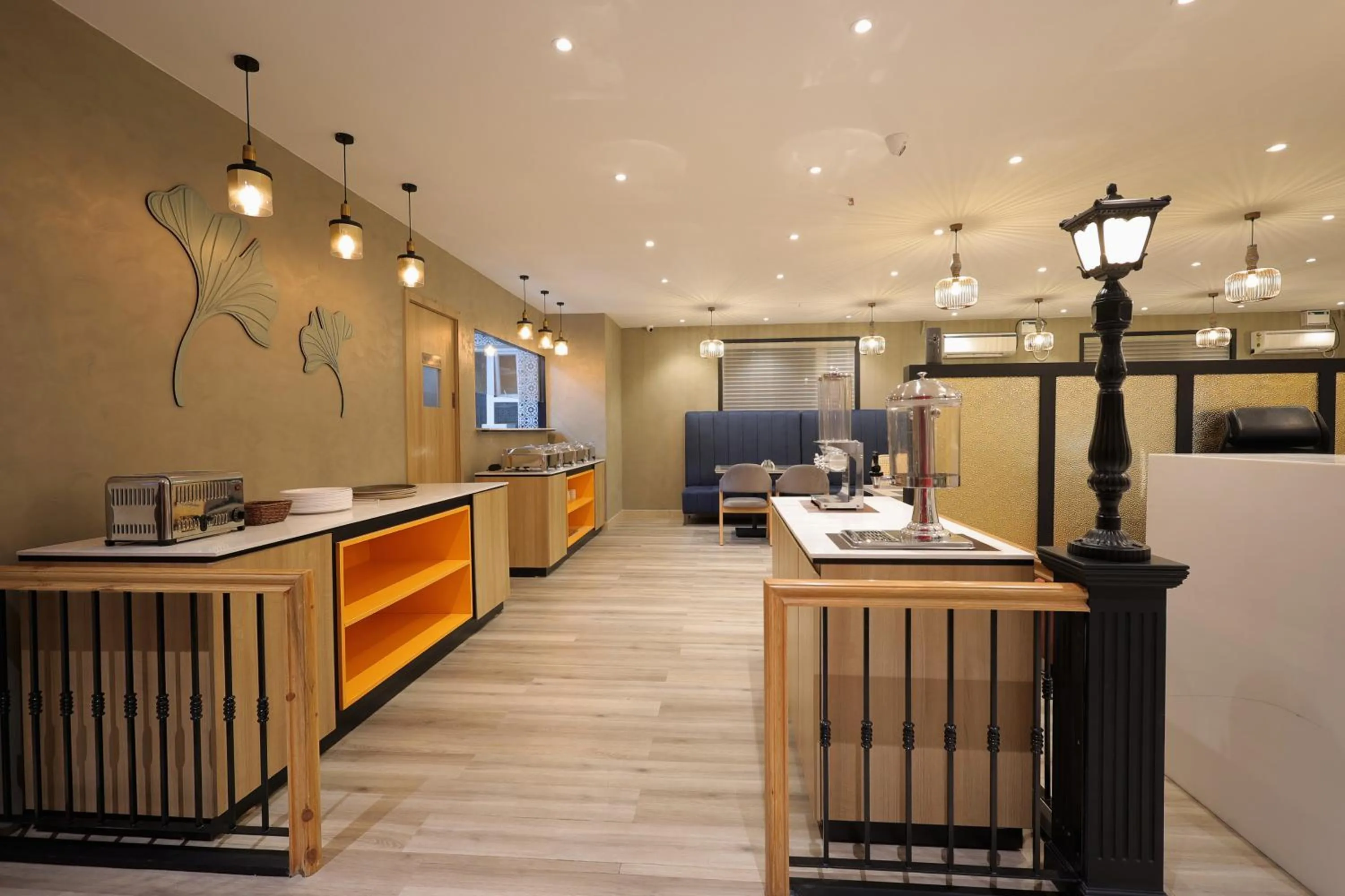 Kitchen or kitchenette in Aurum Keys By VYDA