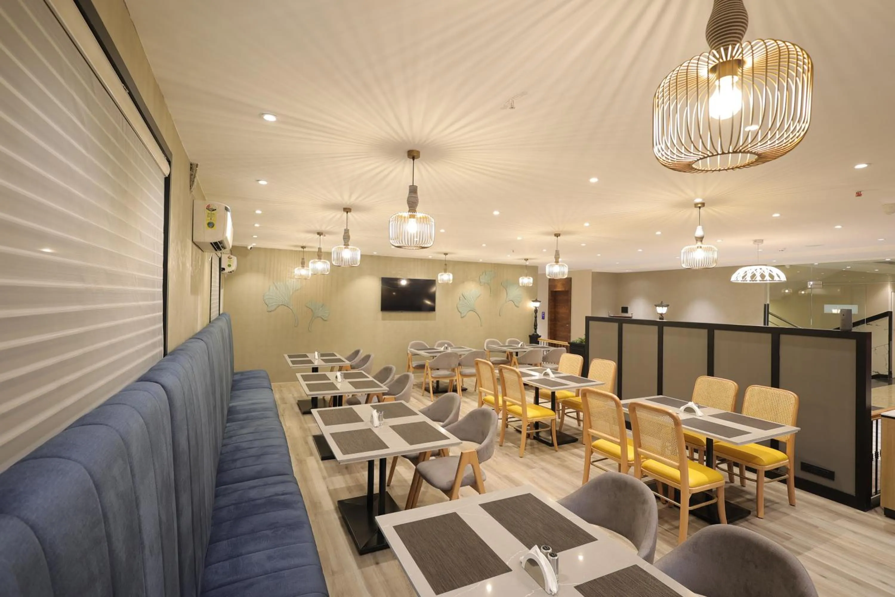 Restaurant/places to eat in Aurum Keys By VYDA
