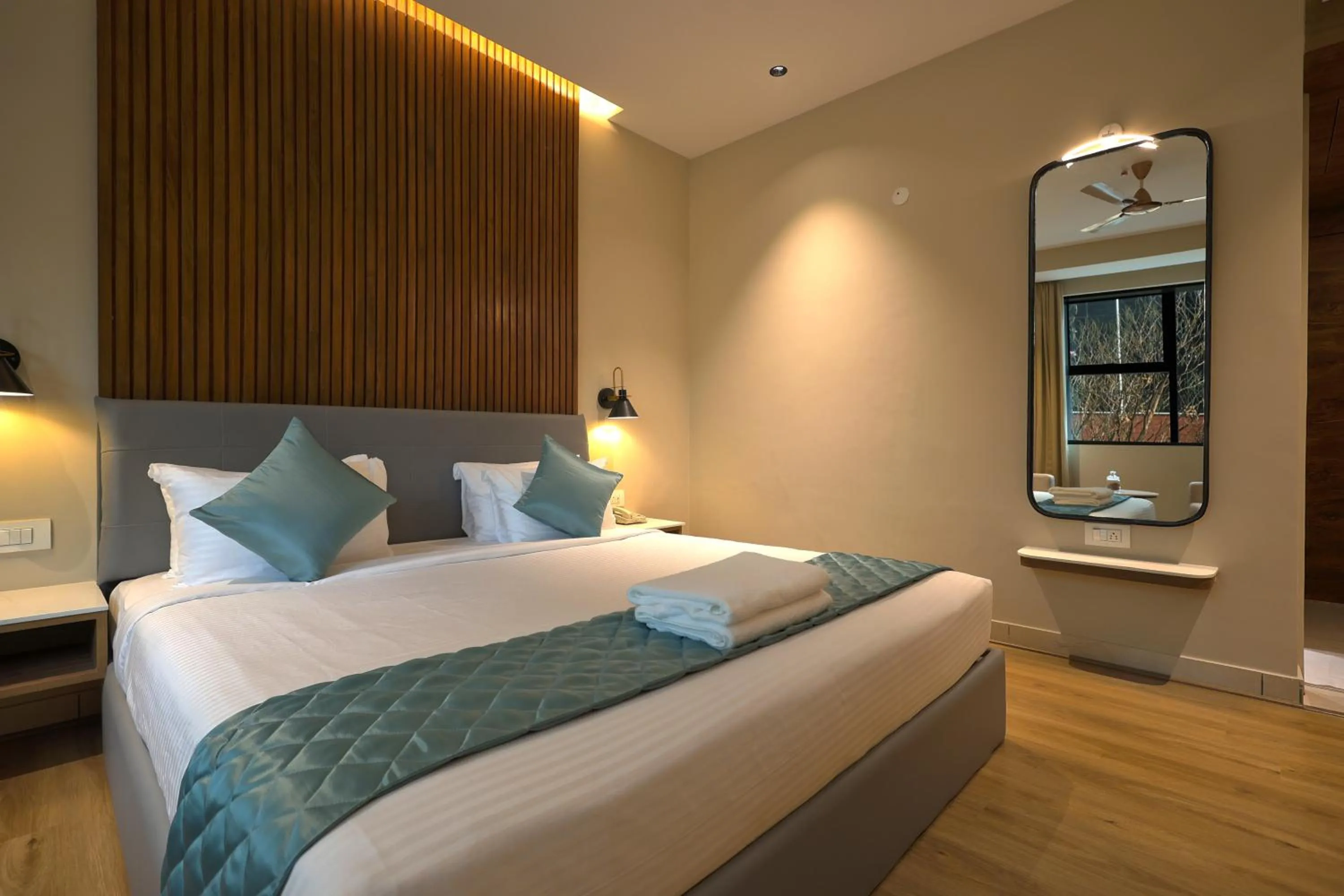 Bed in Aurum Keys By VYDA