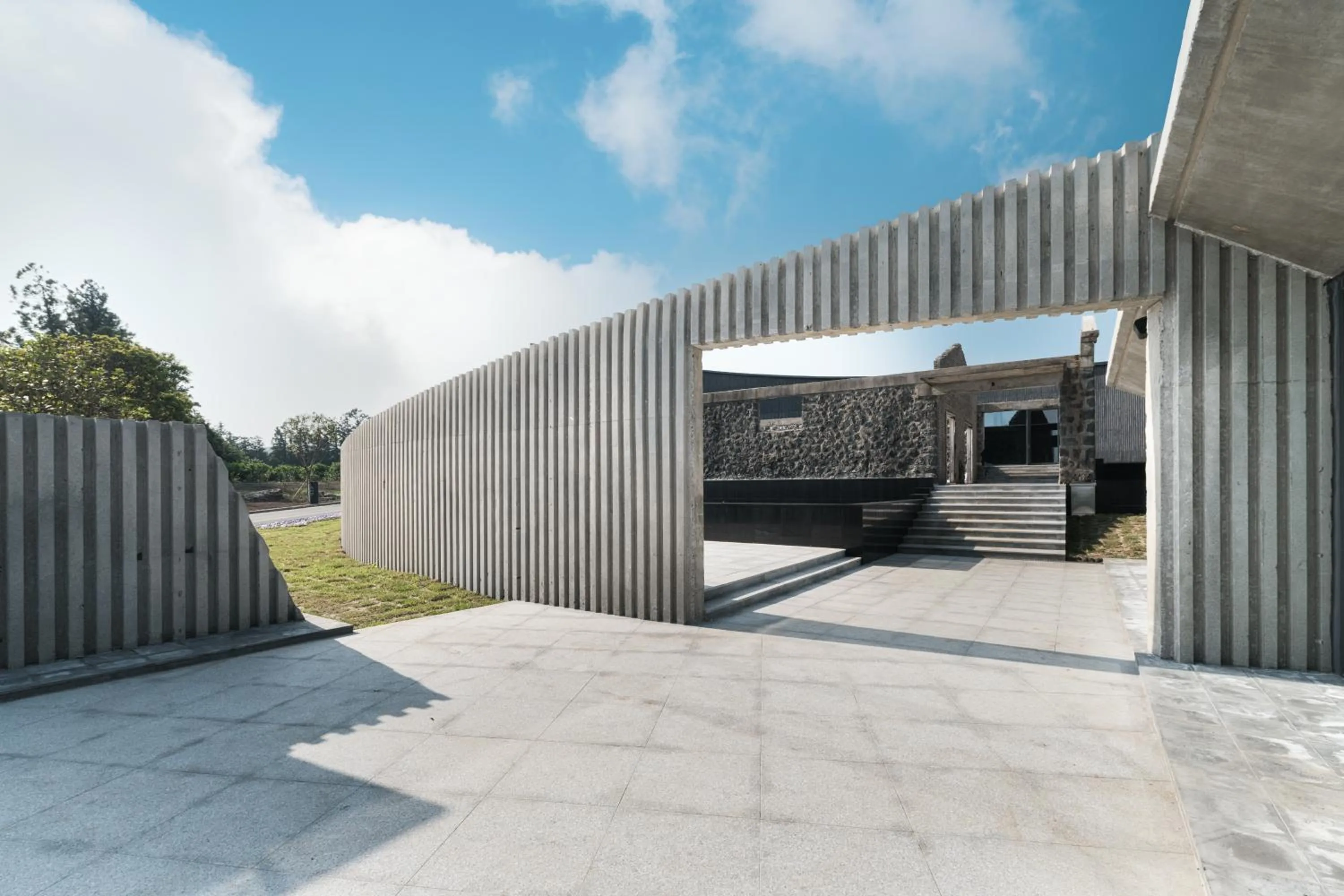 Property building in Yakmaeul