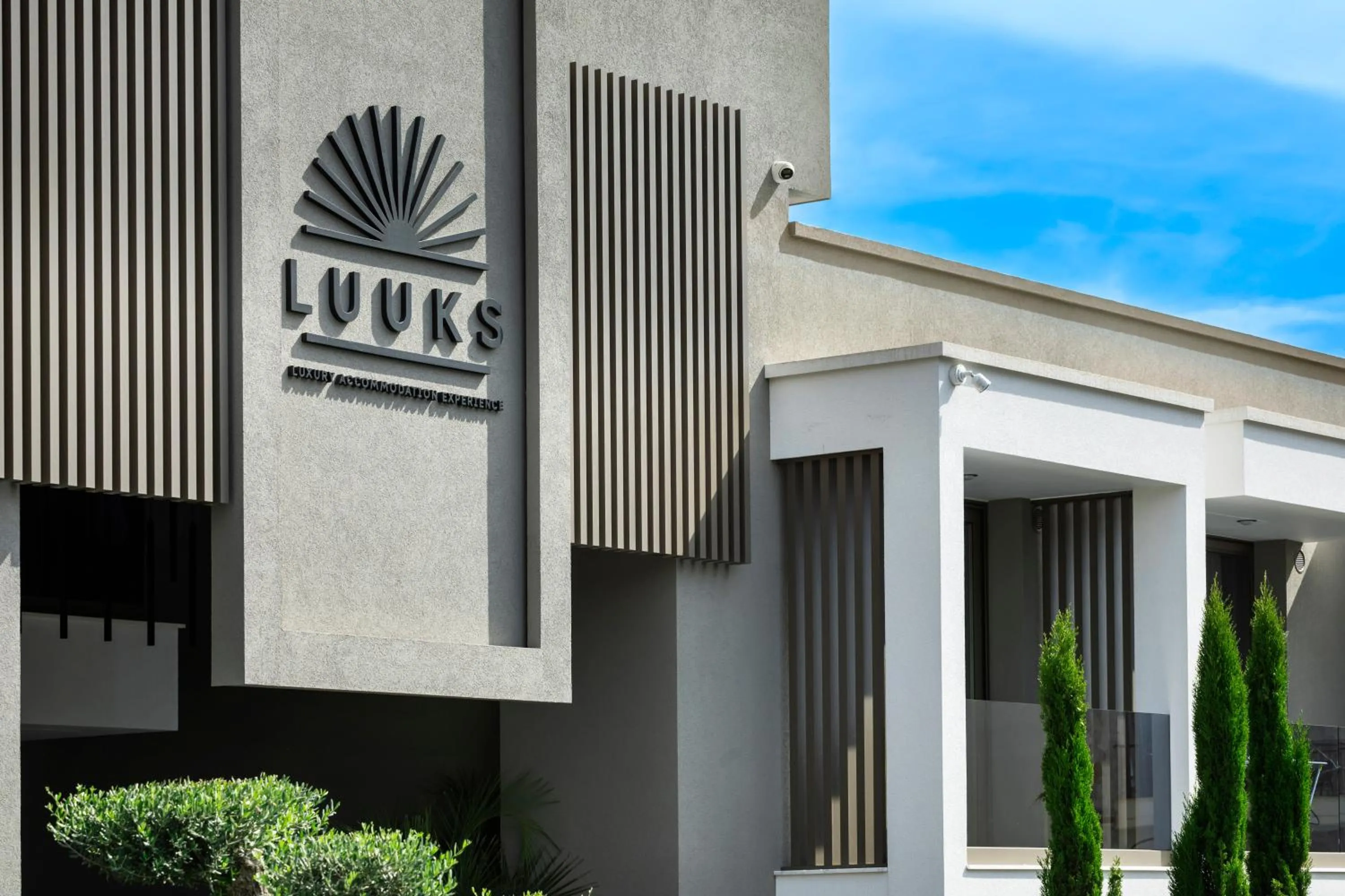 Logo/Certificate/Sign in Luuks Luxury Accommodation