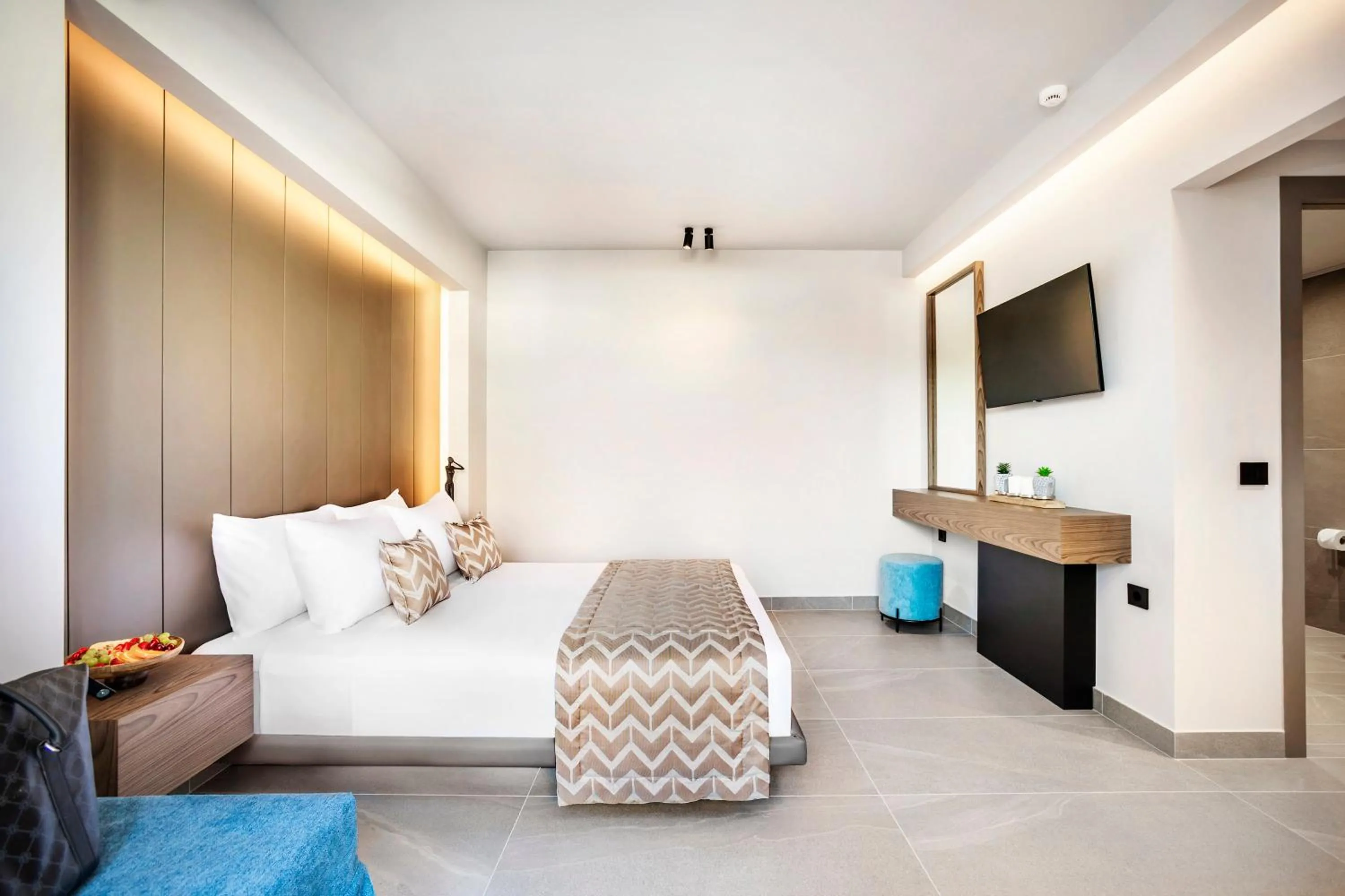 Photo of the whole room, Bed in Luuks Luxury Accommodation