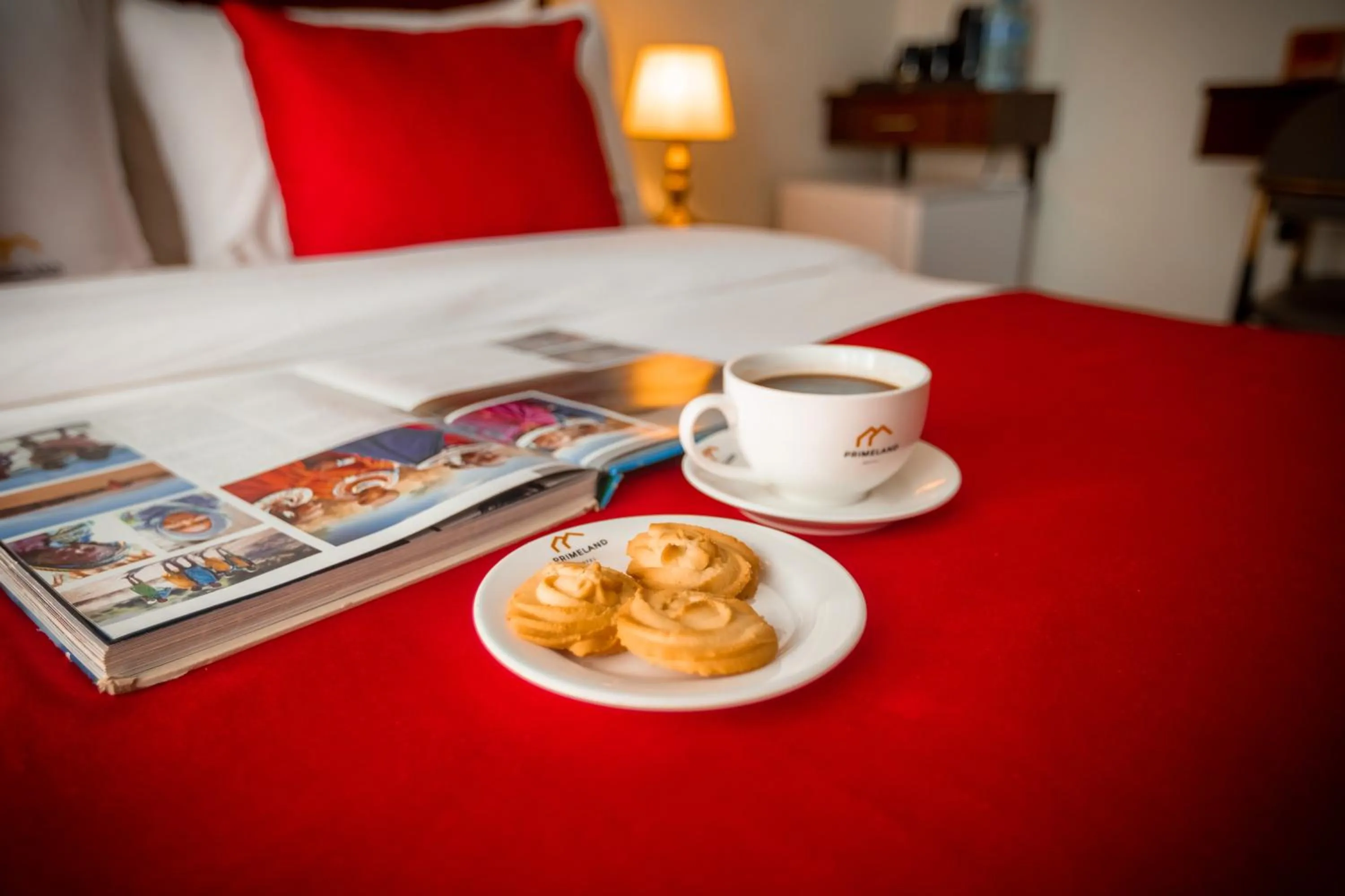 Bed in Primeland Hotel