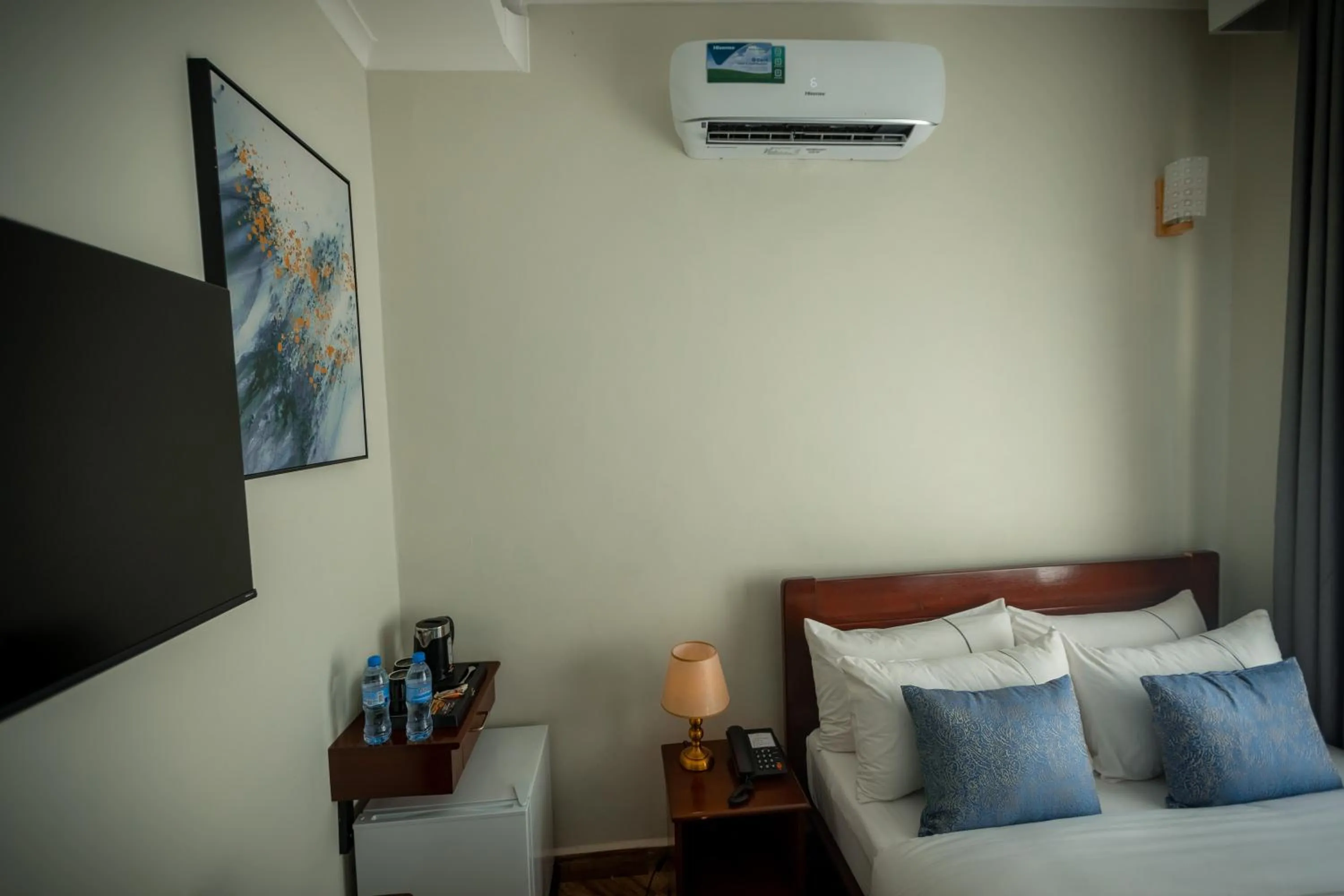 Bed in Primeland Hotel