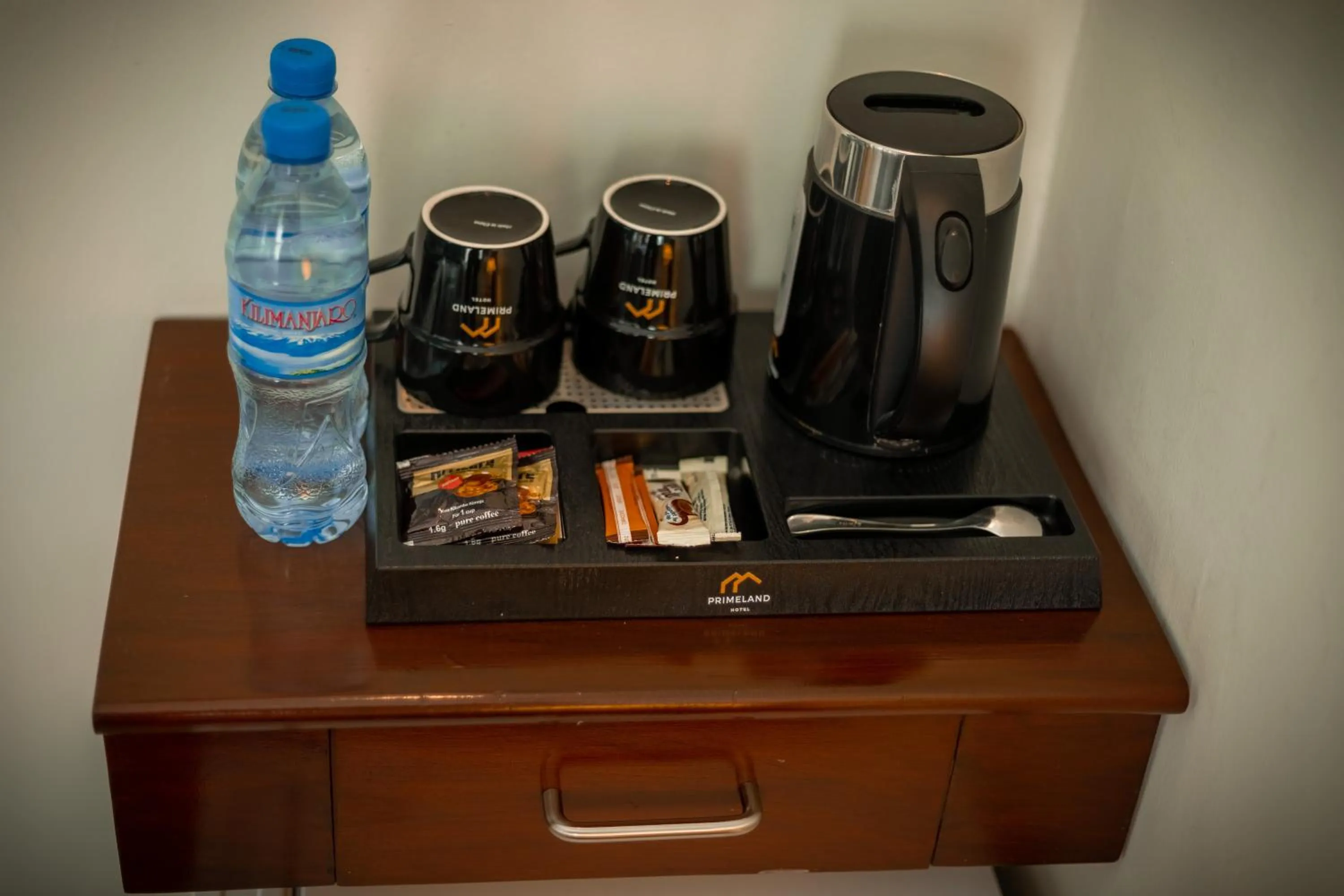 Coffee/tea facilities in Primeland Hotel