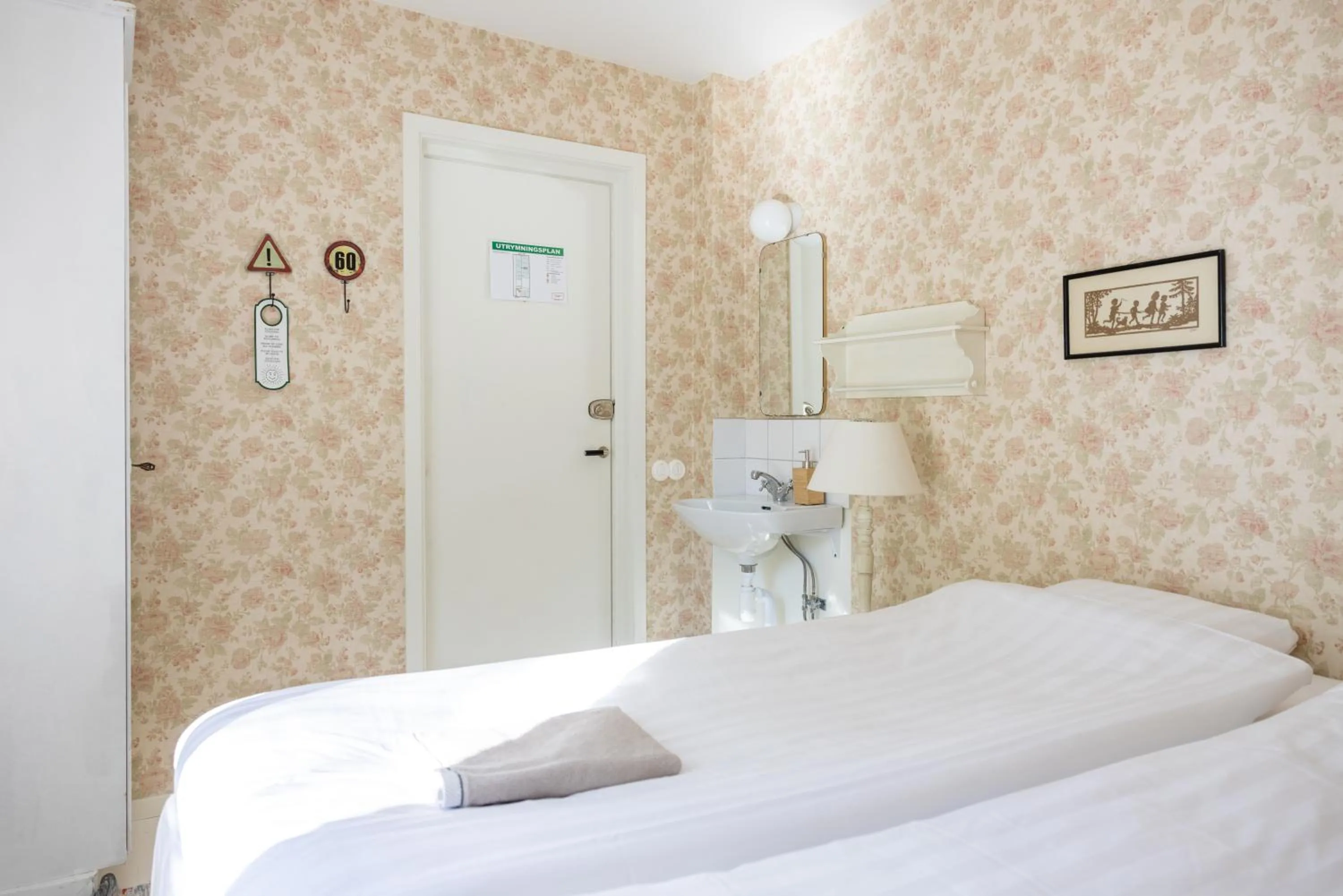 Photo of the whole room, Bed in Mormors Pensionat Strandhagen