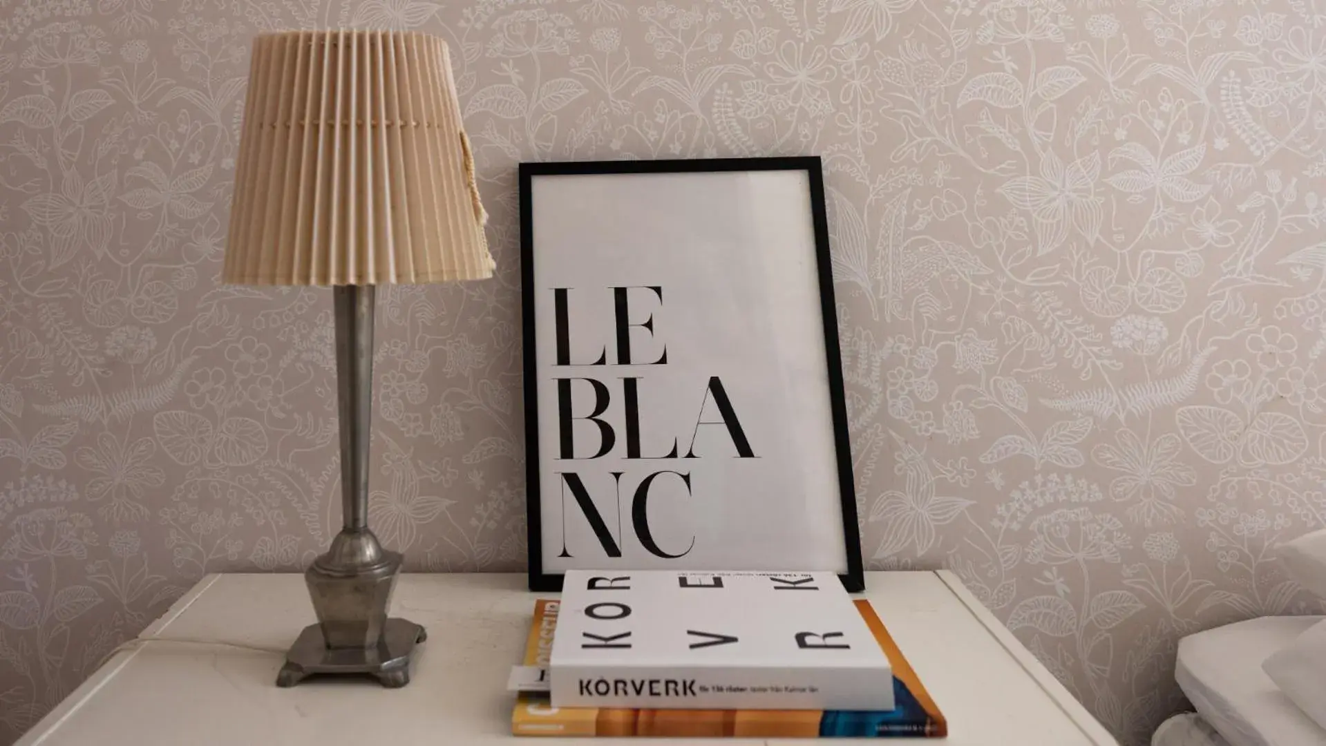 Queen Room (55 in bed) - single occupancy in Mormors Pensionat Strandhagen Queen Room (55 in bed) - single occupancy in Mormors Pensionat Strandhagen