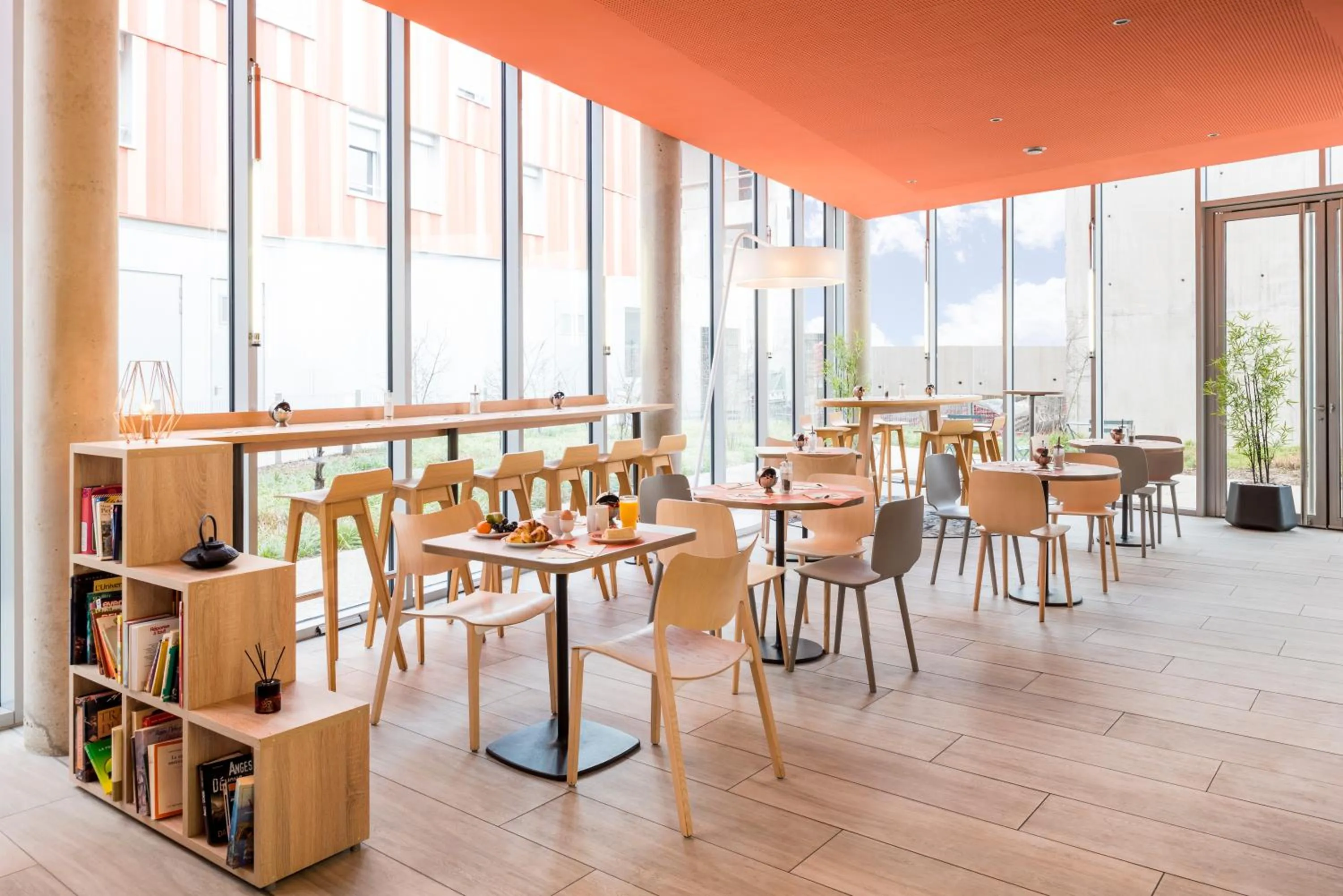 Buffet breakfast in Aparthotel Adagio Access Paris Massy Gare