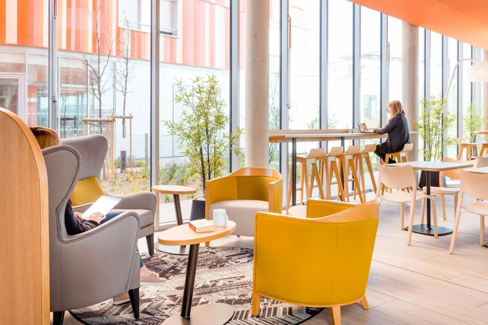 Lobby or reception in Aparthotel Adagio Access Paris Massy Gare Lobby or reception in Aparthotel Adagio Access Paris Massy Gare