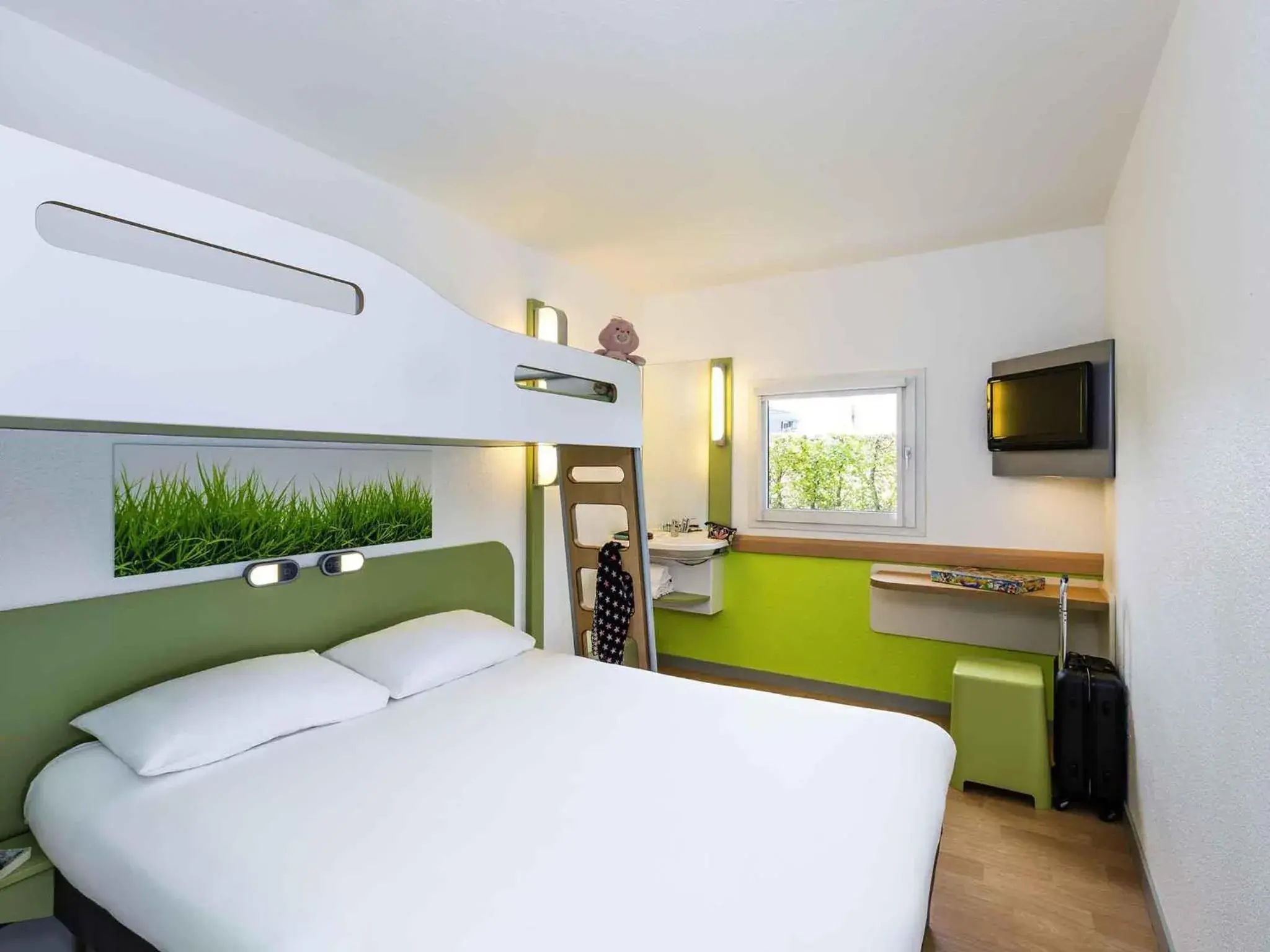Bedroom, Bed in Ibis Budget Angers Parc des Expositions Bedroom, Bed in Ibis Budget Angers Parc des Expositions