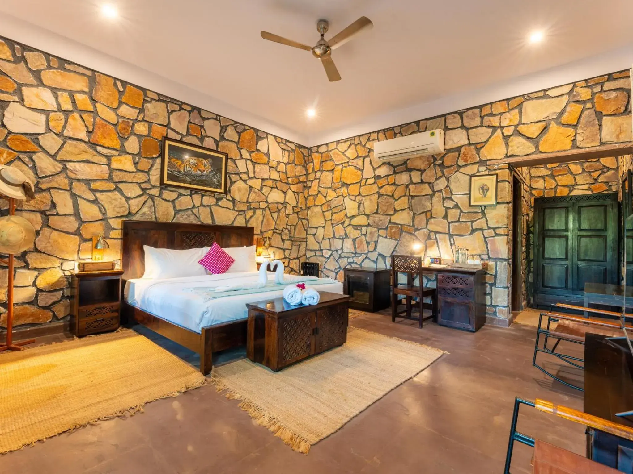 Bedroom, Bed in Moustache Ranthambore Luxuria Bedroom, Bed in Moustache Ranthambore Luxuria