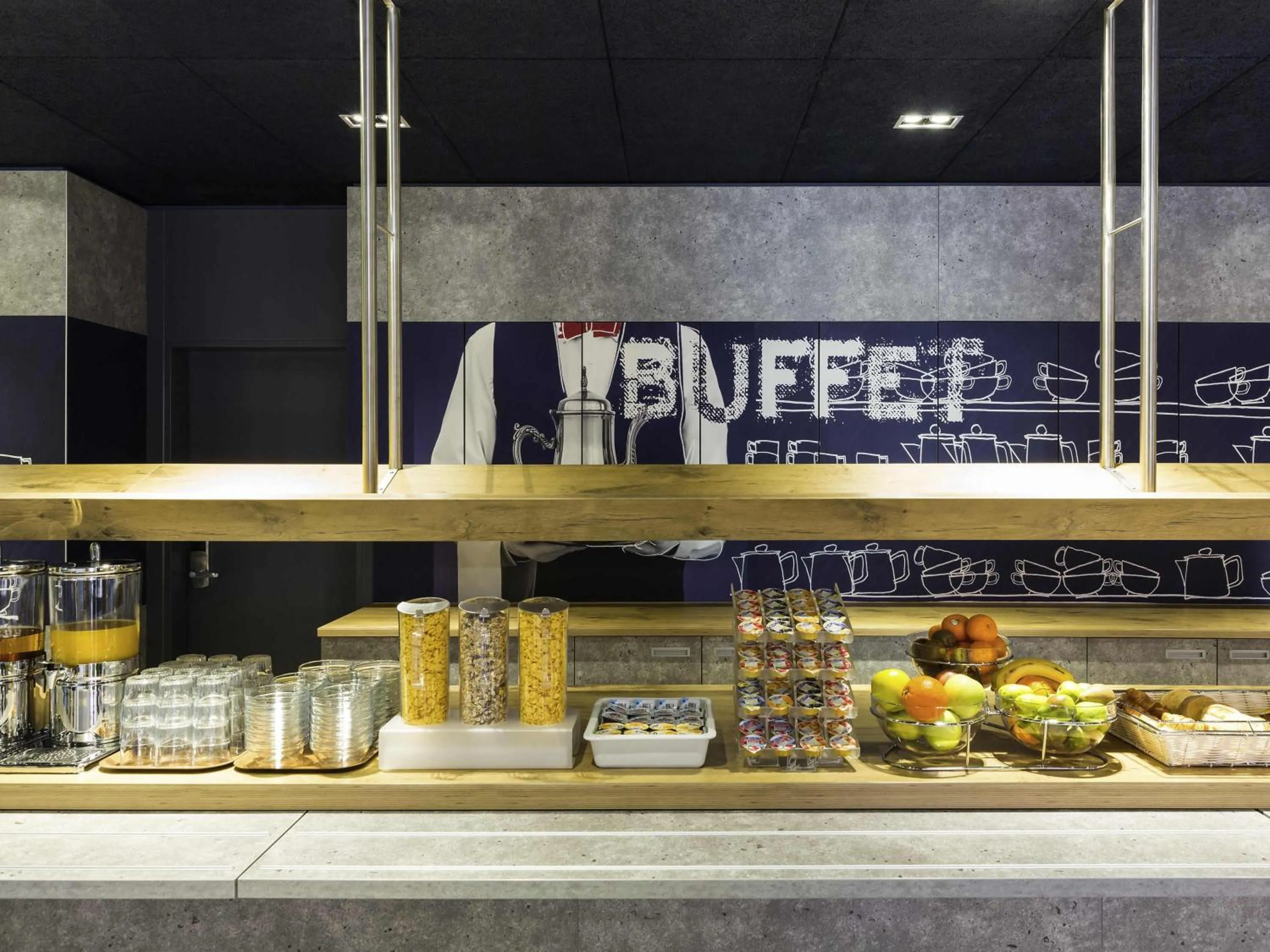 Breakfast in ibis budget Zurich Airport