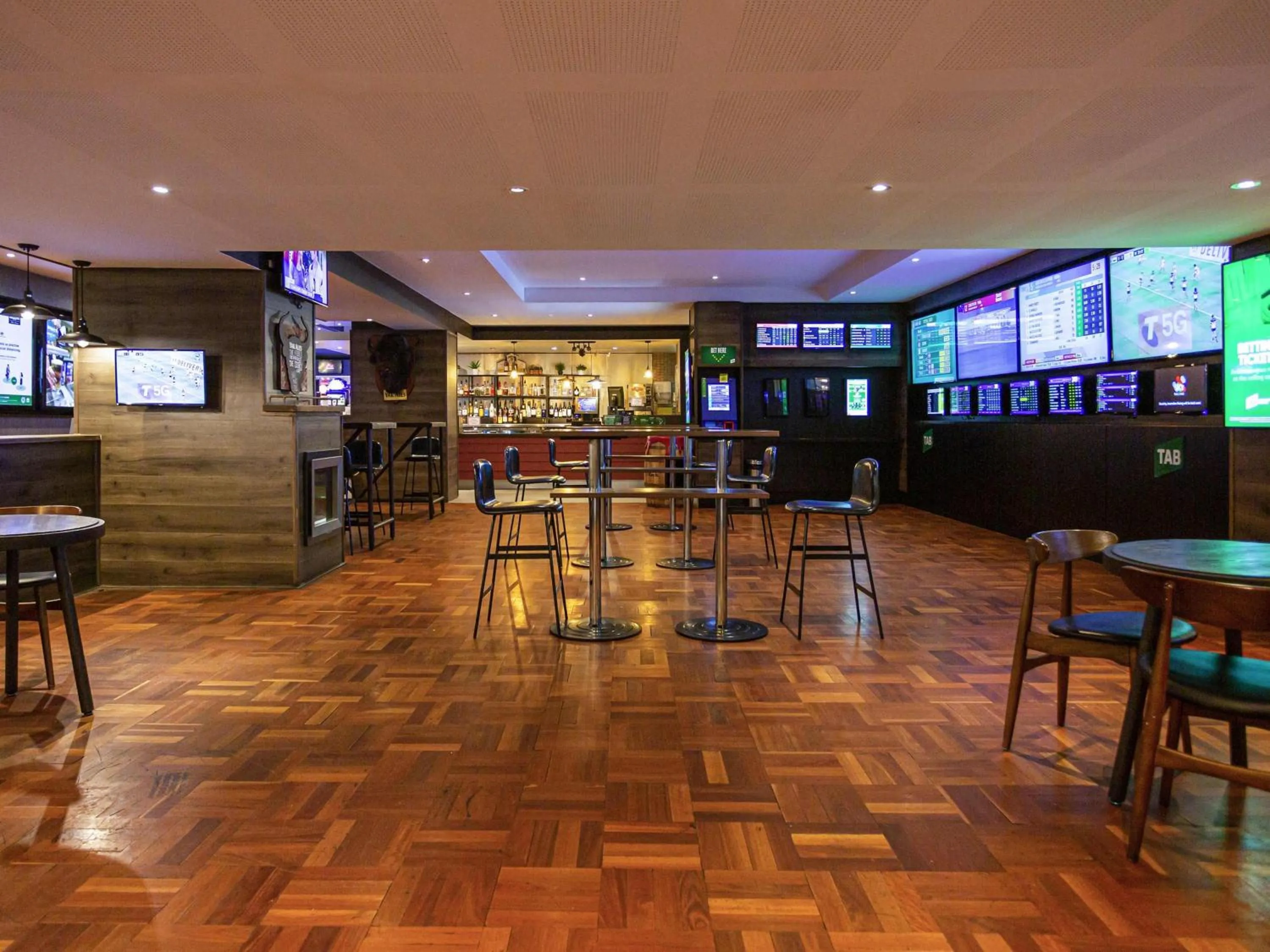 Lounge or bar in Ibis Styles The Entrance