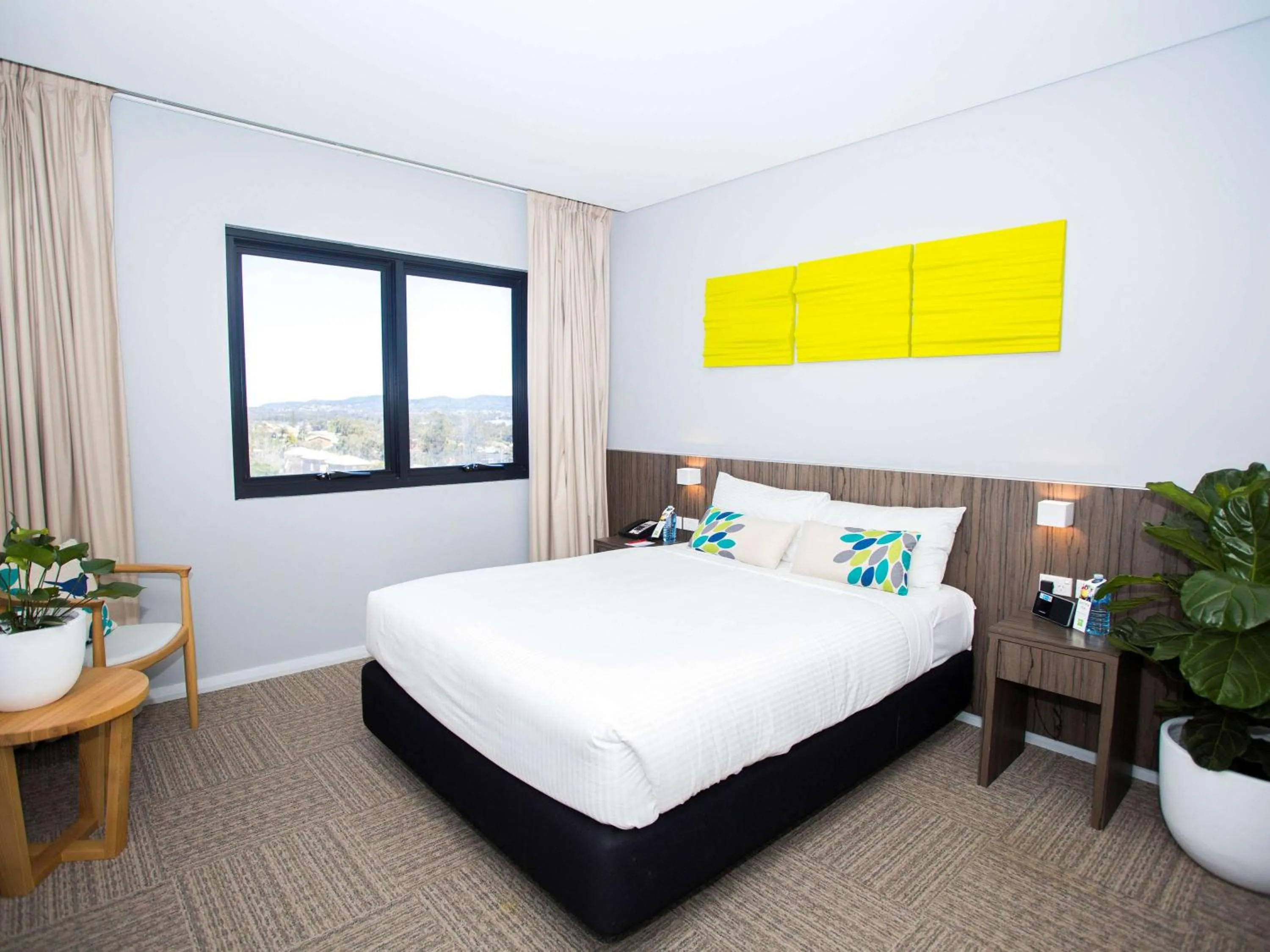 Photo of the whole room, Bed in Ibis Styles The Entrance