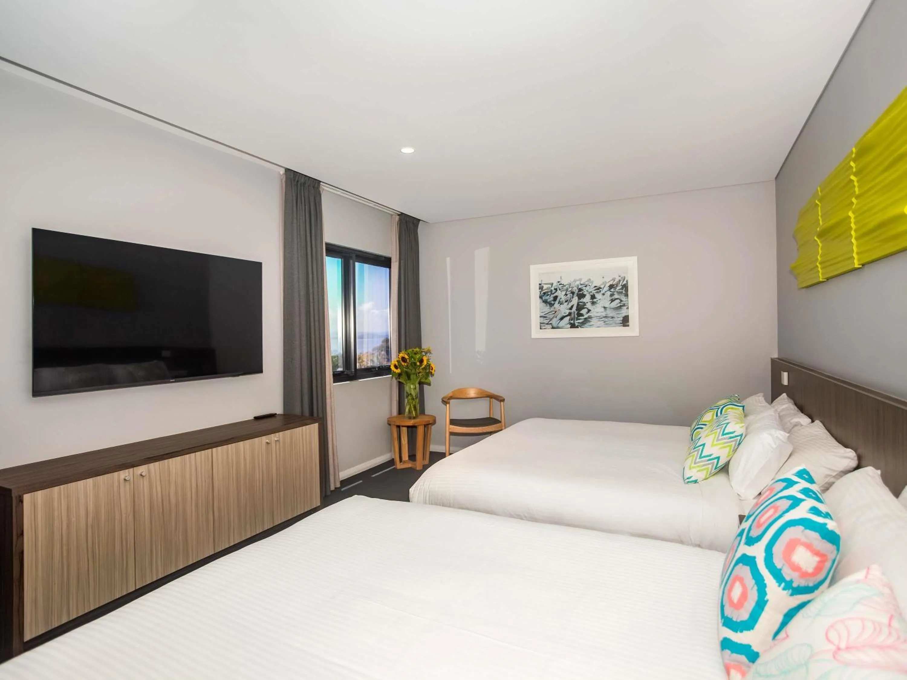 Bedroom, Bed in Ibis Styles The Entrance