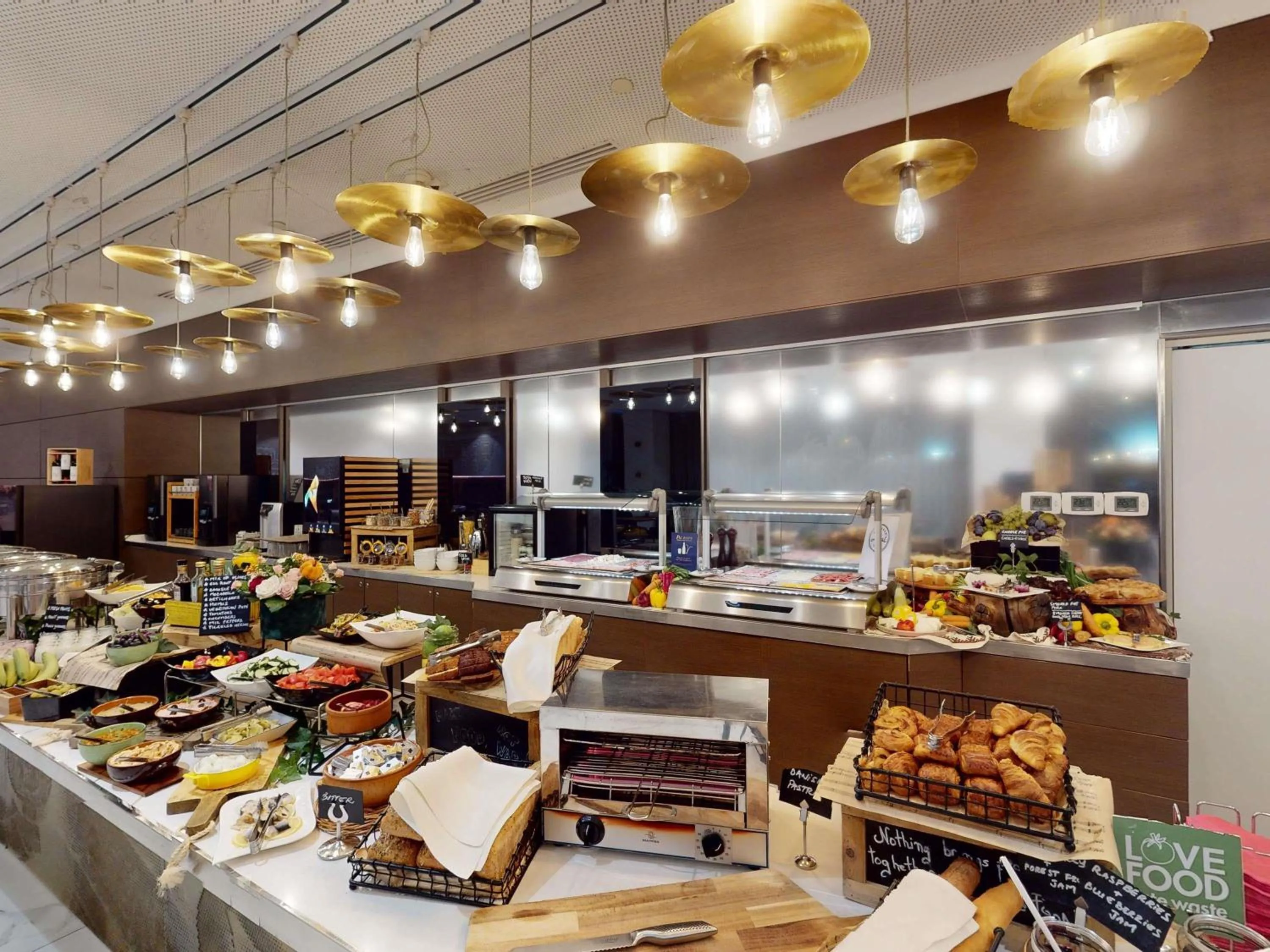 Breakfast in Mercure Bucharest City Center