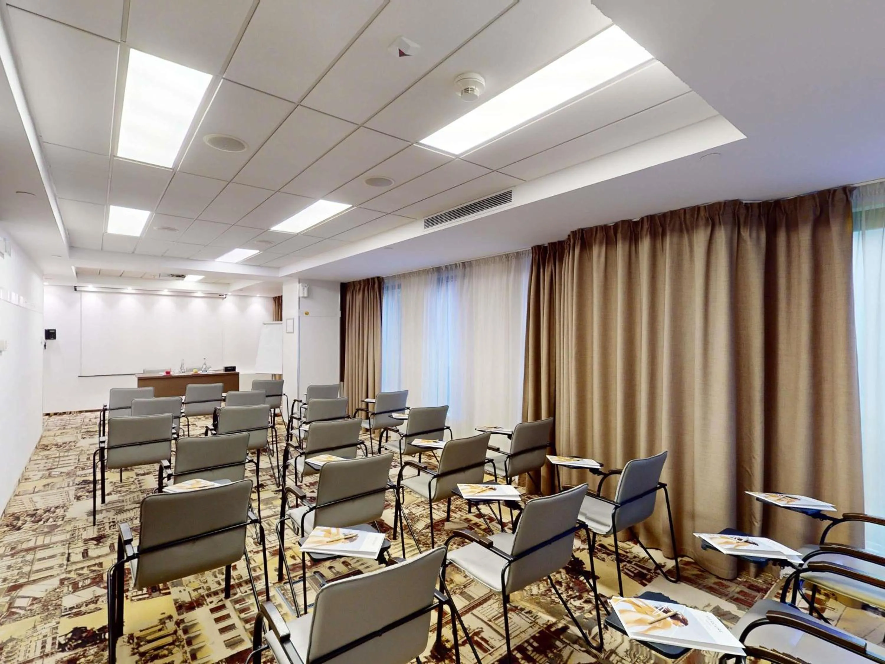 Meeting/conference room in Mercure Bucharest City Center