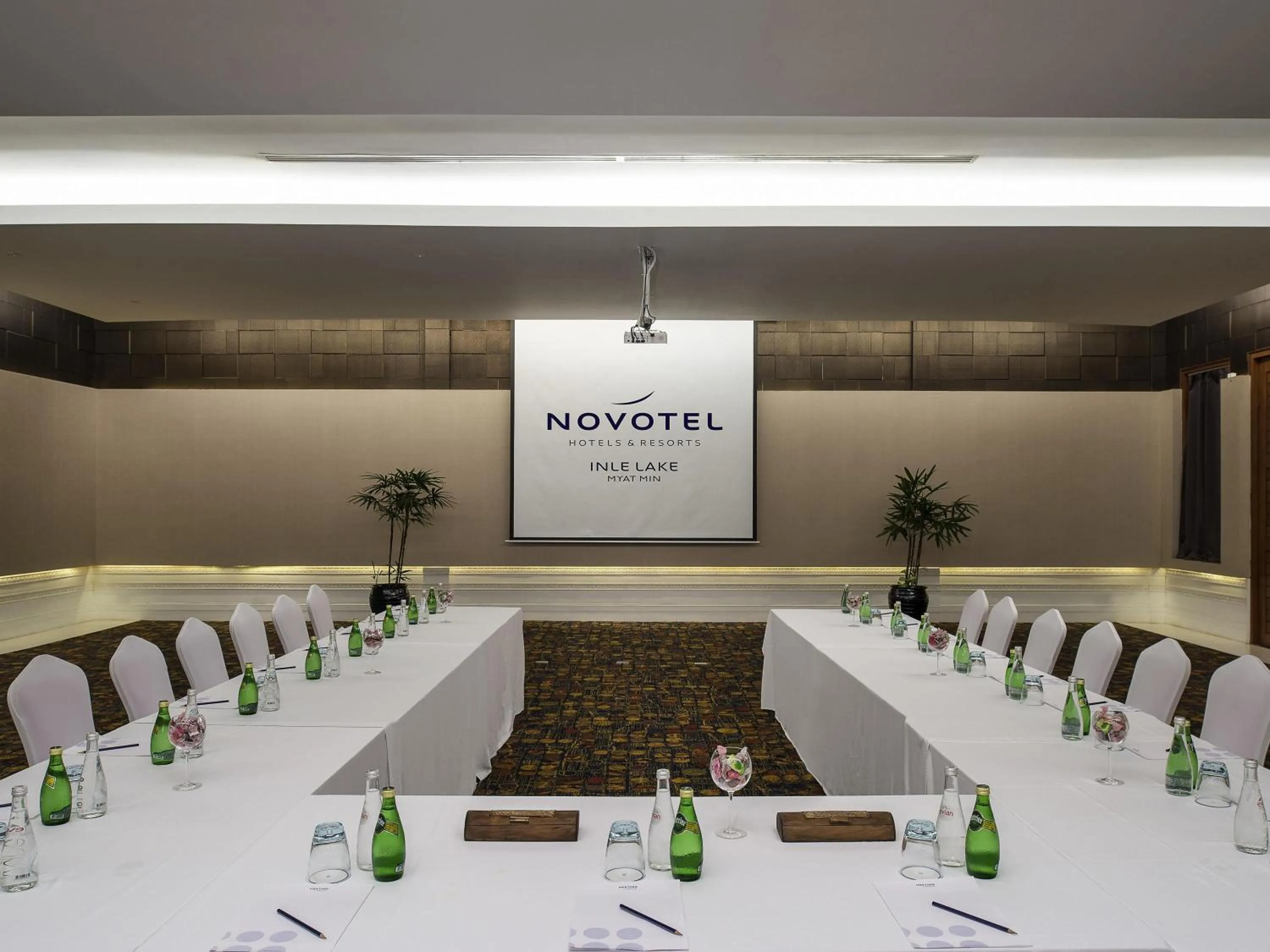 Meeting/conference room in Novotel Inle Lake Myat Min