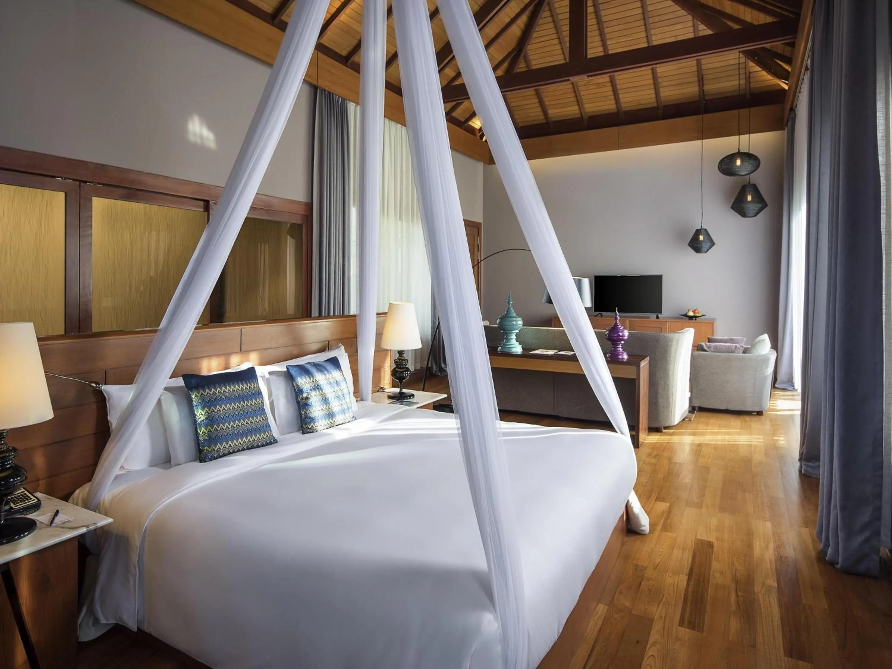 Bedroom in Novotel Inle Lake Myat Min